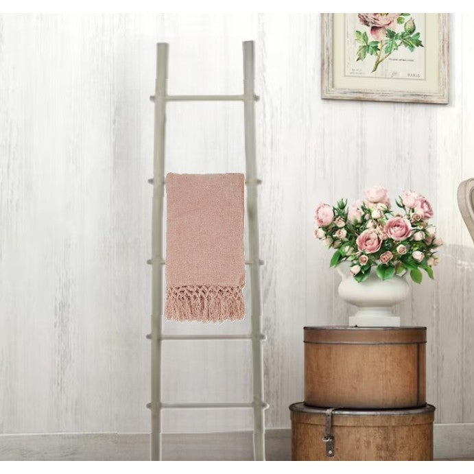 Decoratives – Steinhafels Furniture