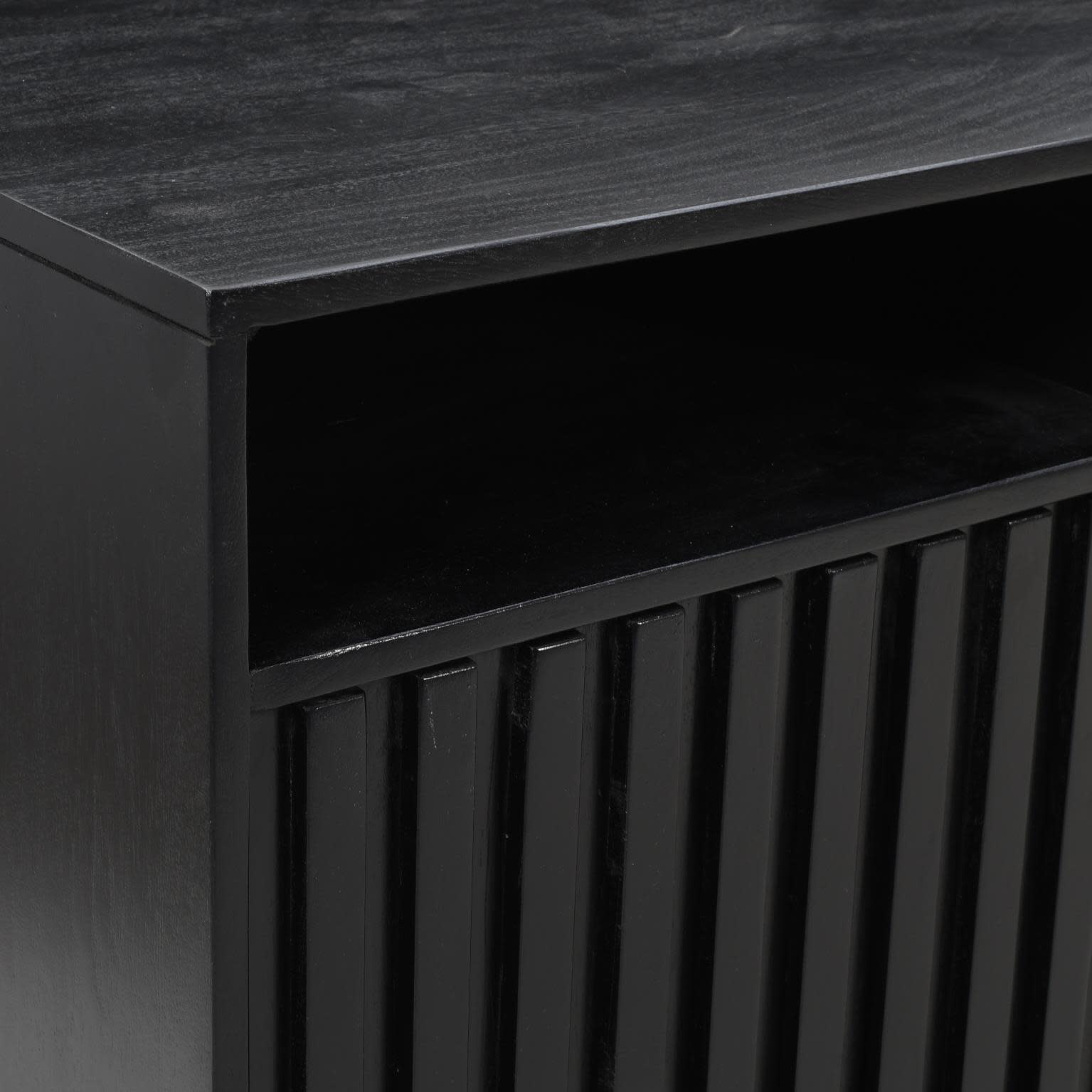 Essential Rylan 70" Console