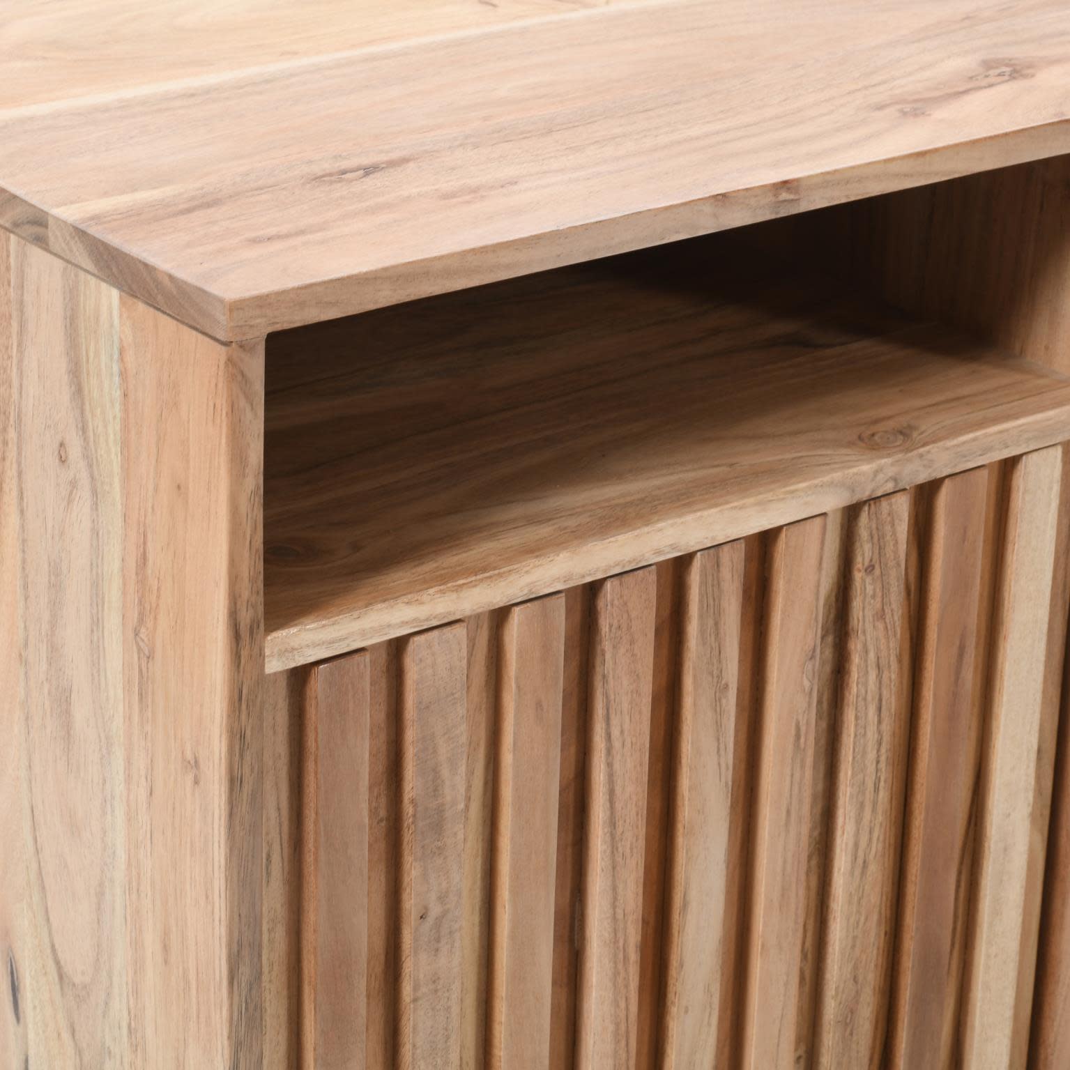 Essential Rylan 70" Console