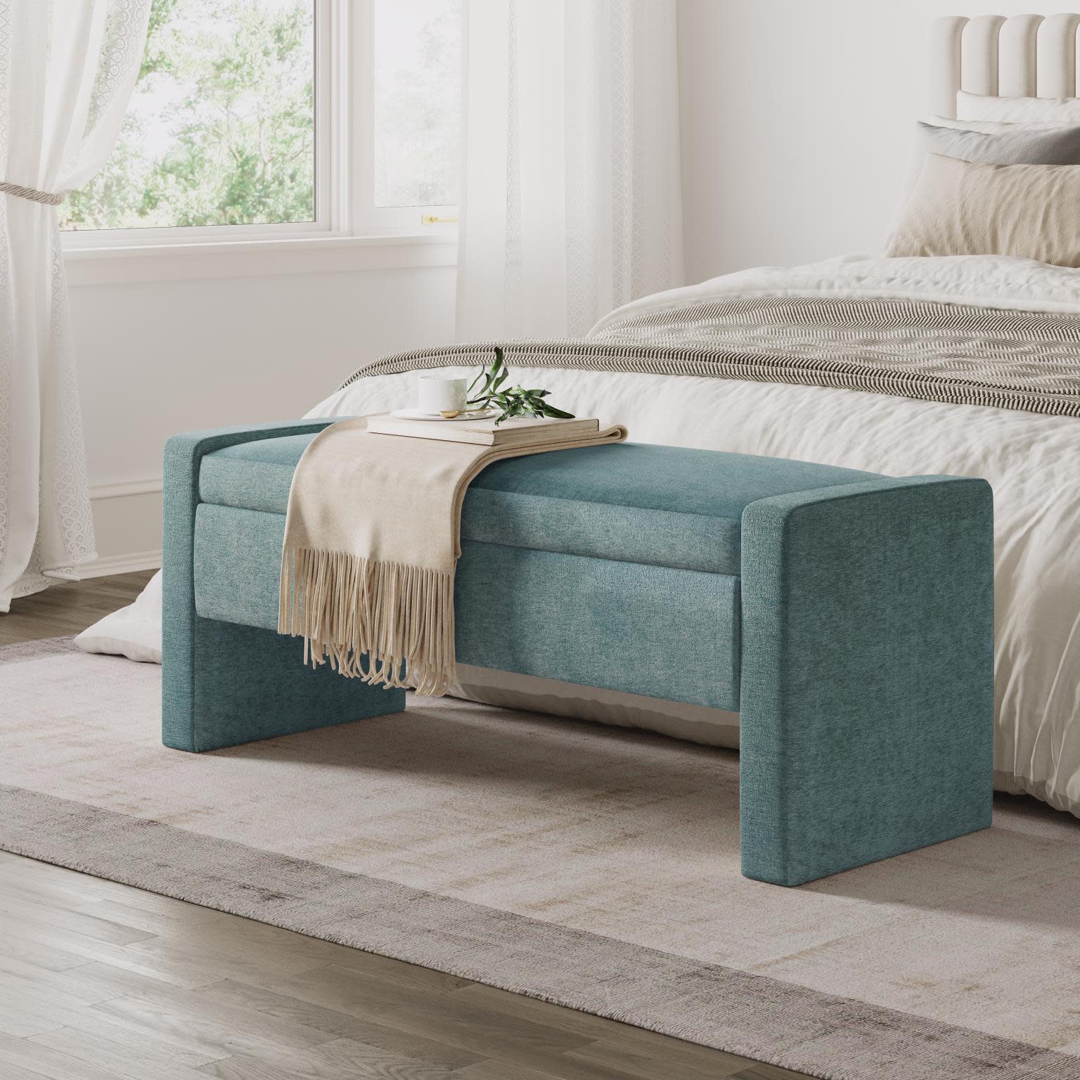 Madix Storage Bench