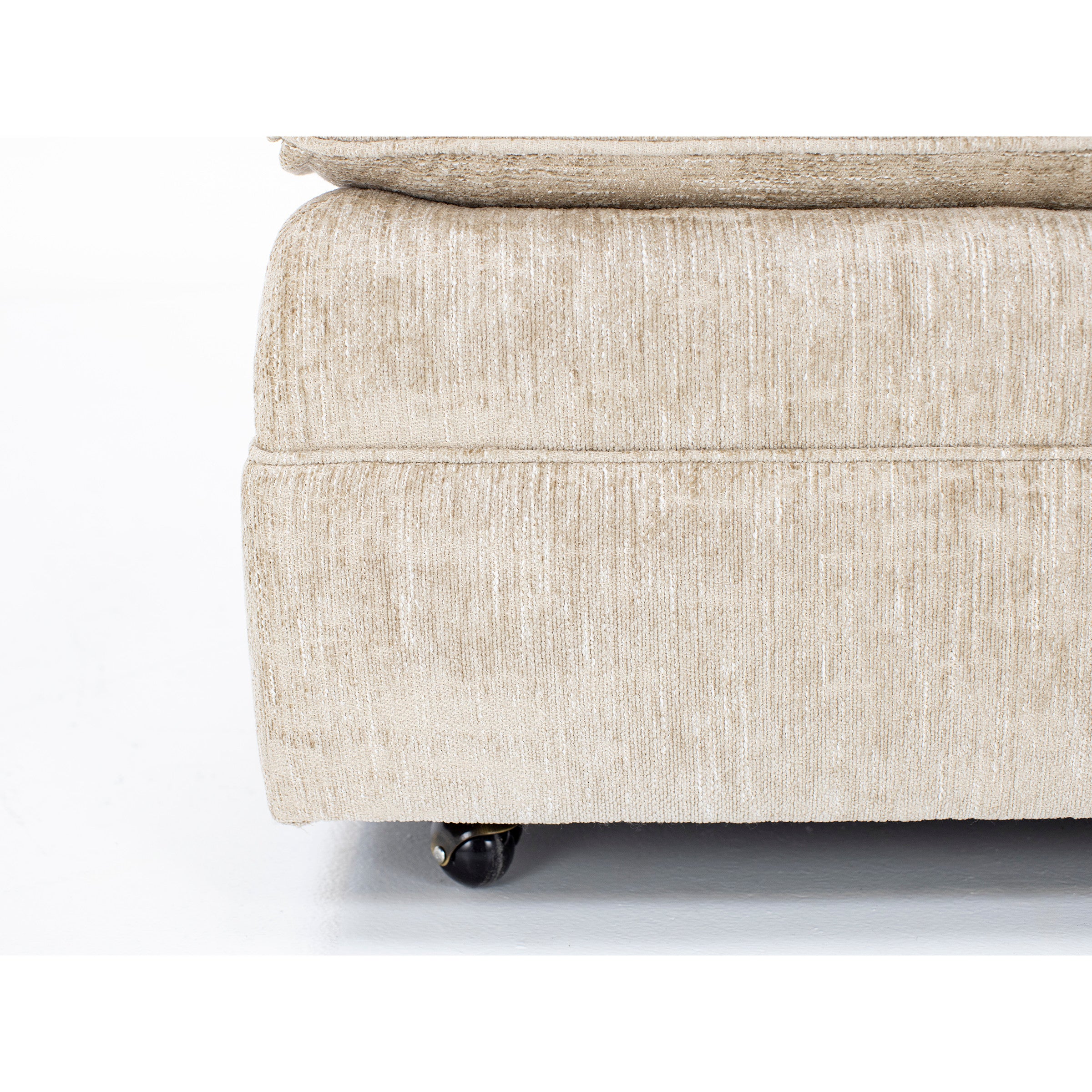 Arya Cocktail Ottoman