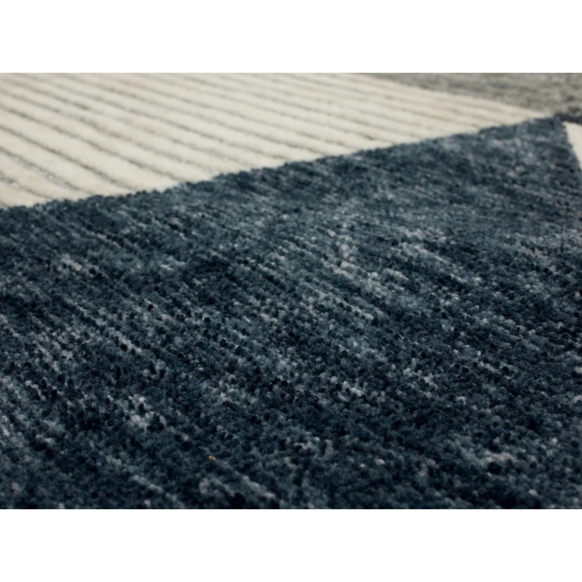 Bowen Blue Area Rug 8'W x 10'L