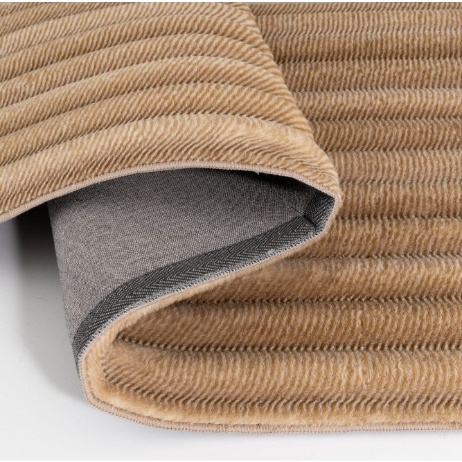 Talia Beige Faux Fur/Memory Foam Area Rug 7'6"W x 9'6"L