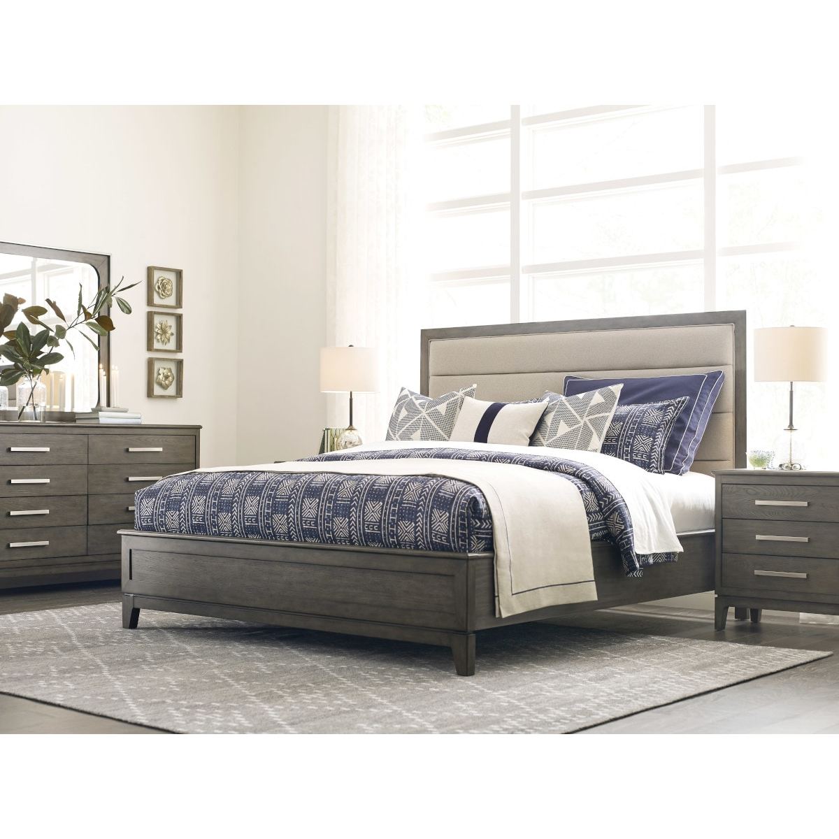 Kincaid Cascade Upholstered Bed