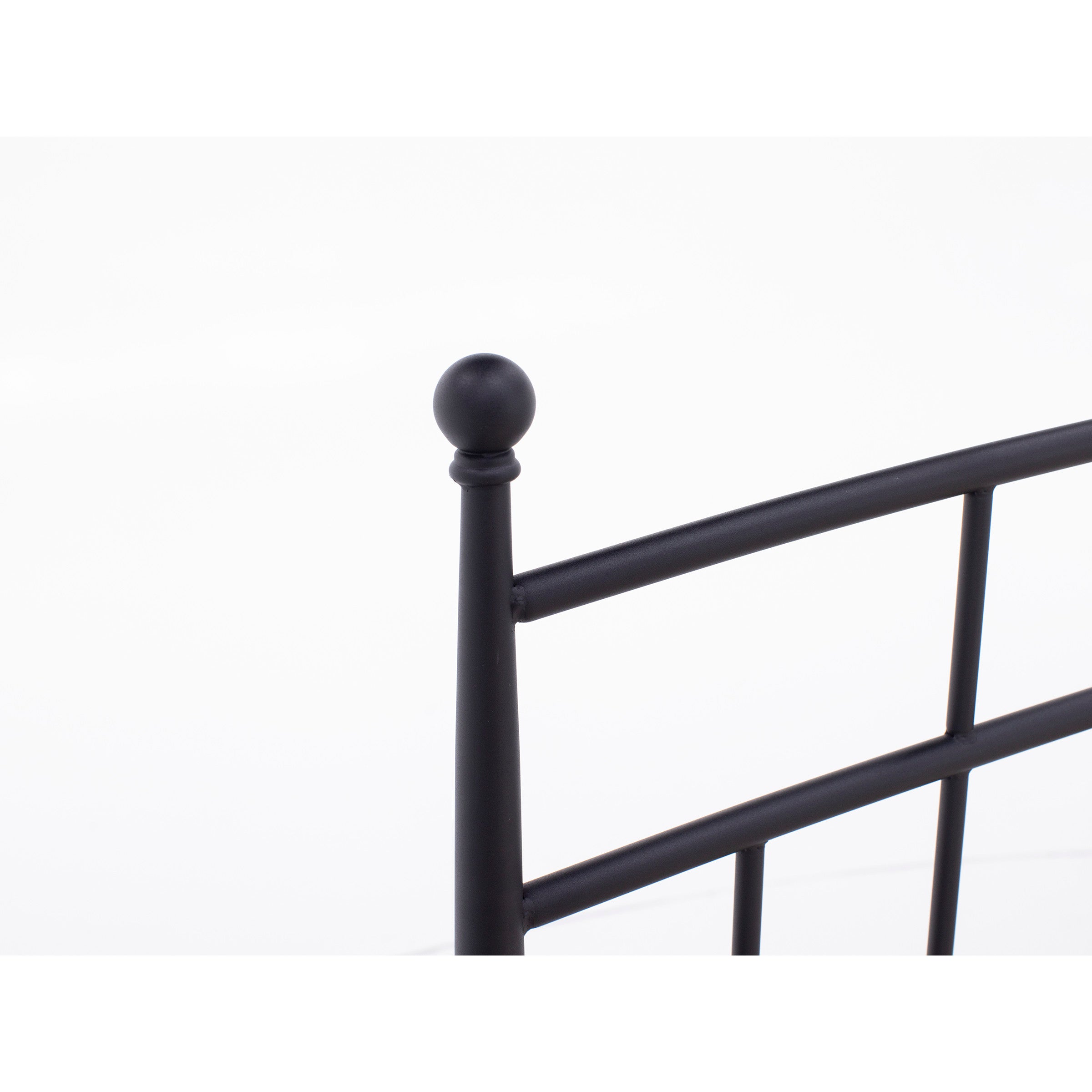 Traditional Metal Bed