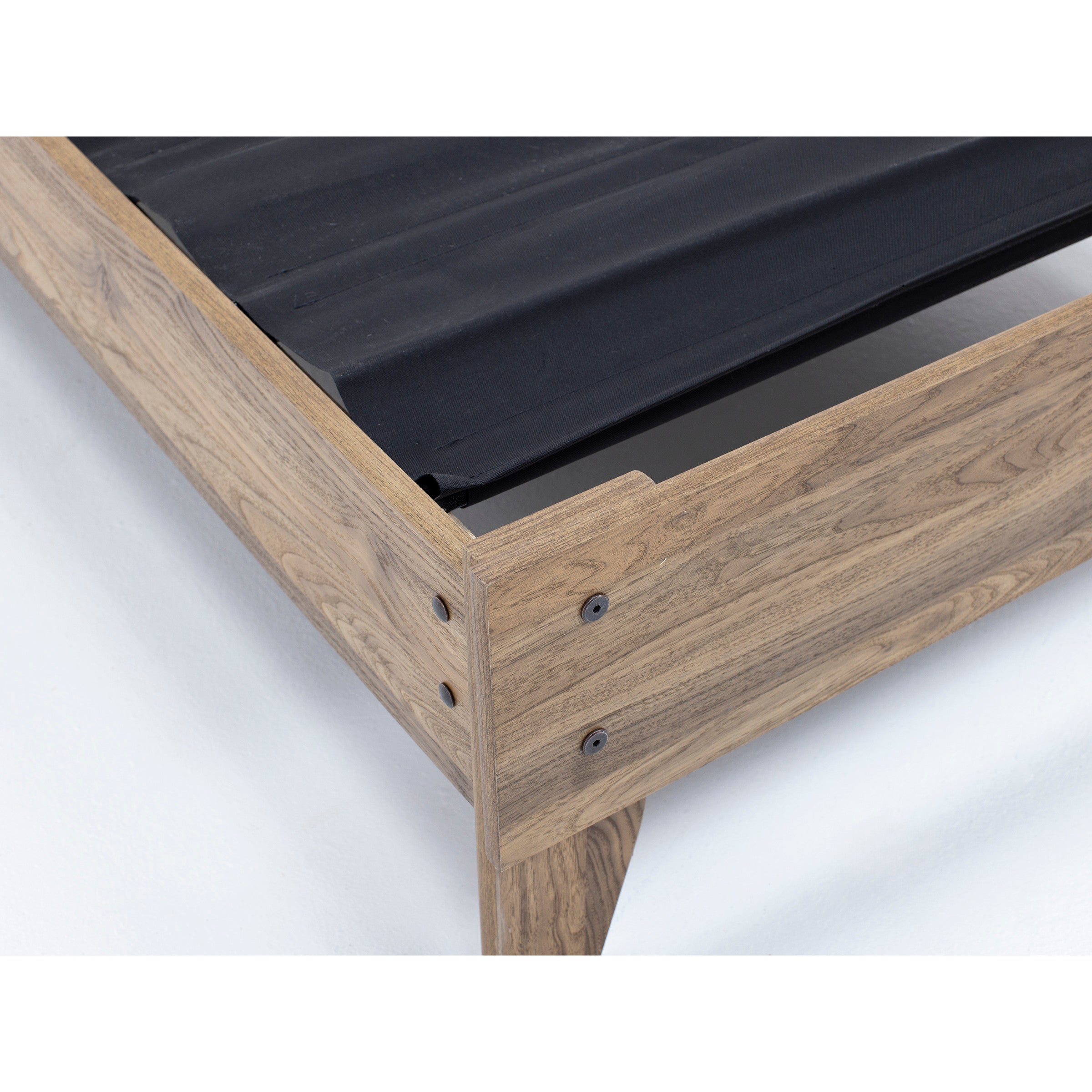 Logan Bed