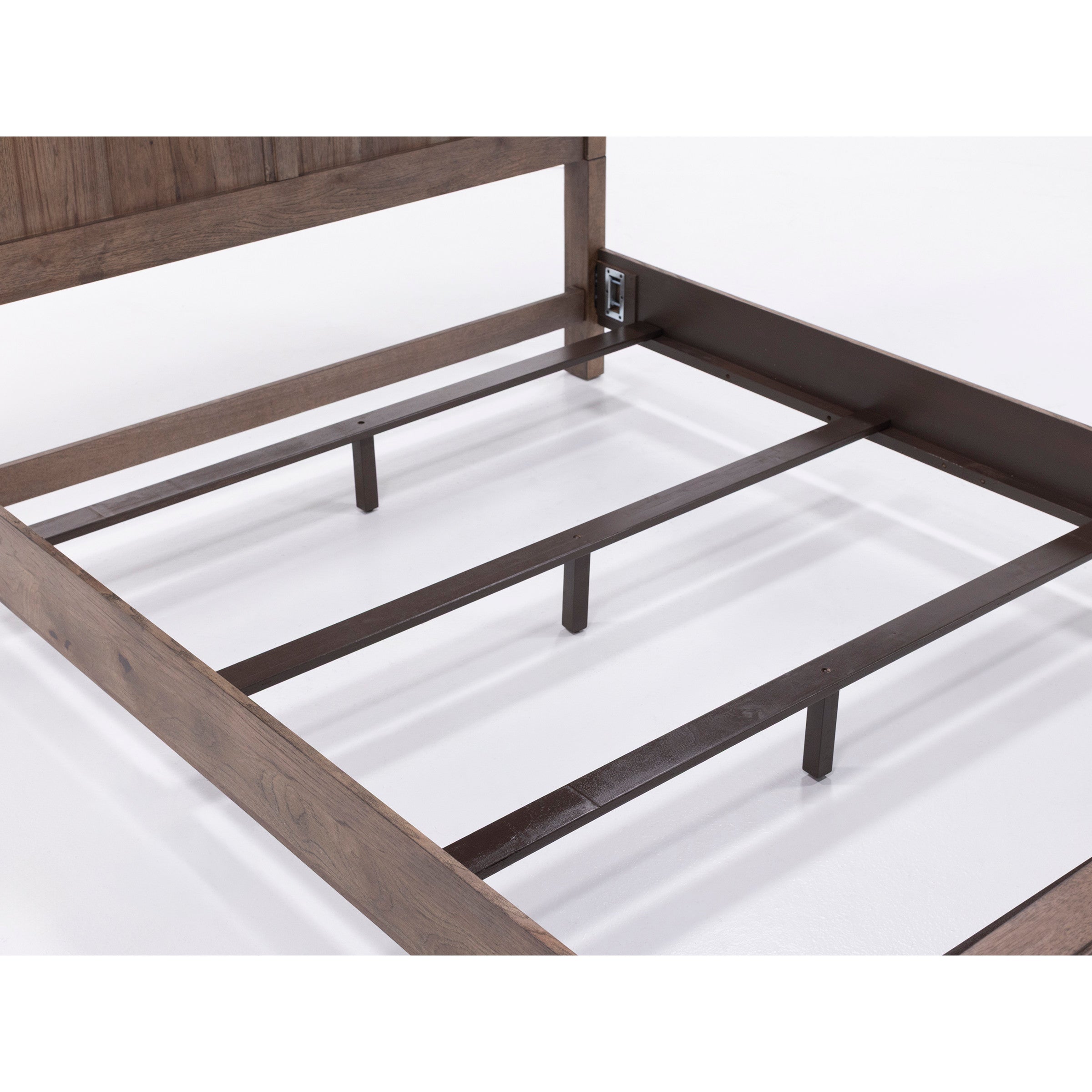 Everett Poster Bed