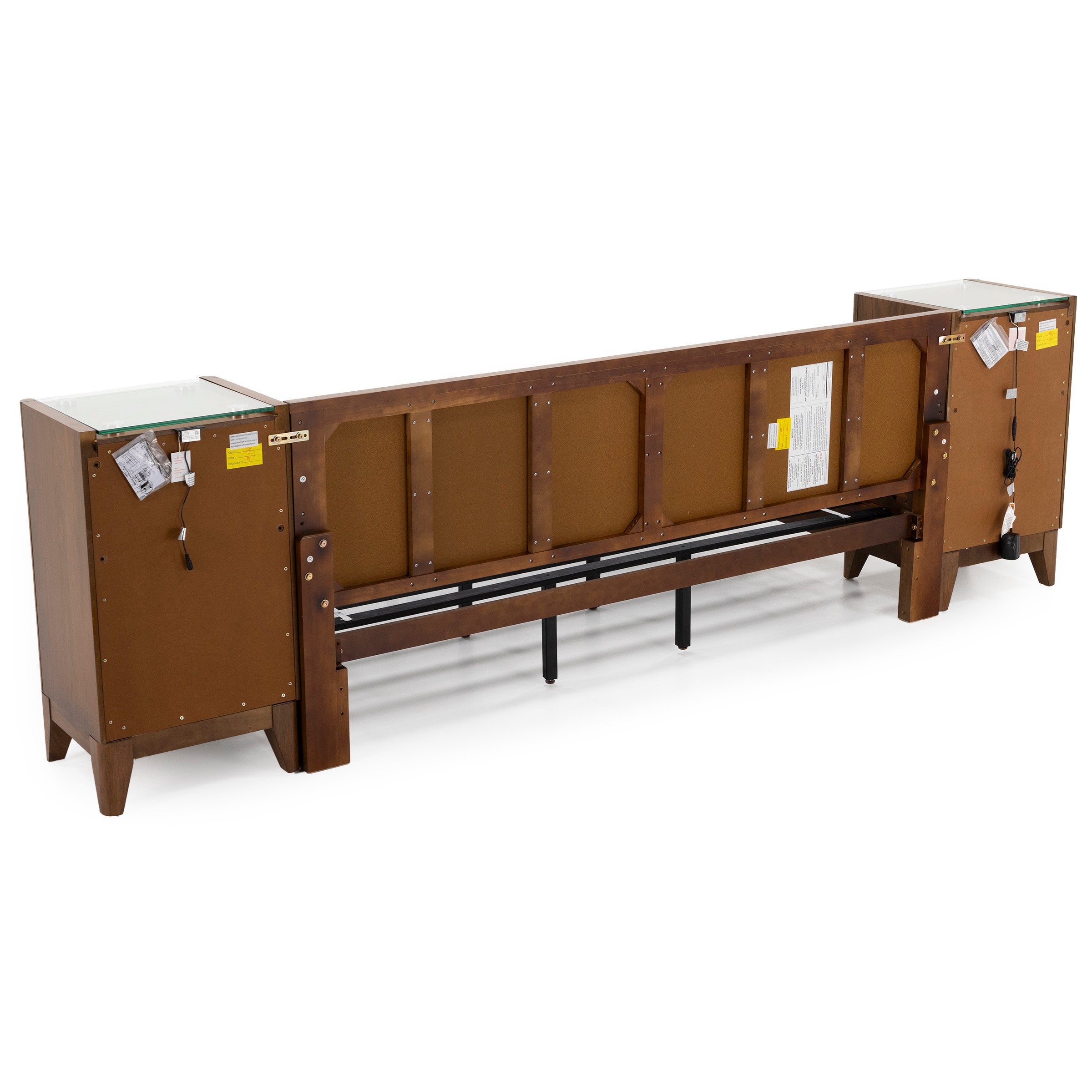 Nathan Wallbed with Piers