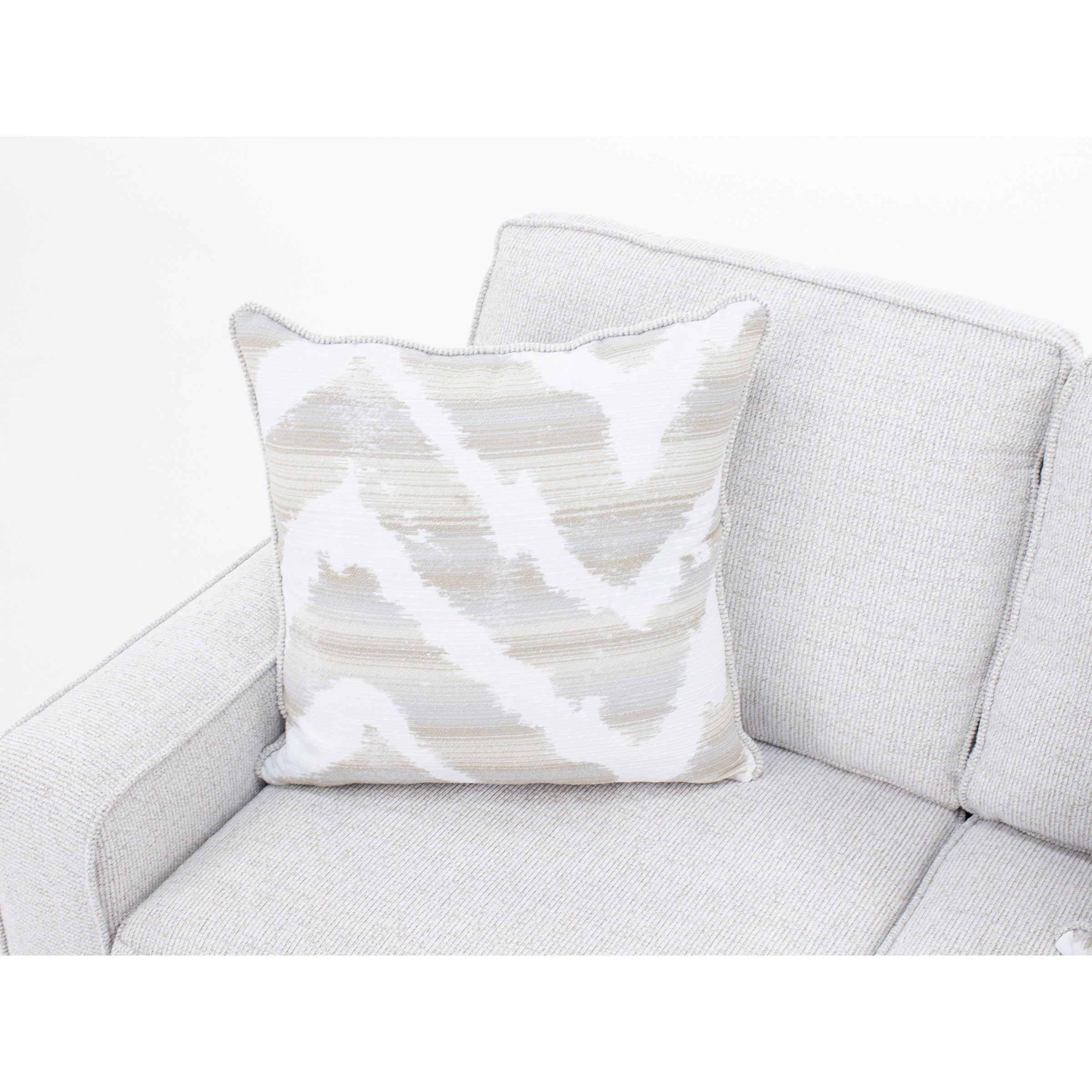 Carmine Loveseat