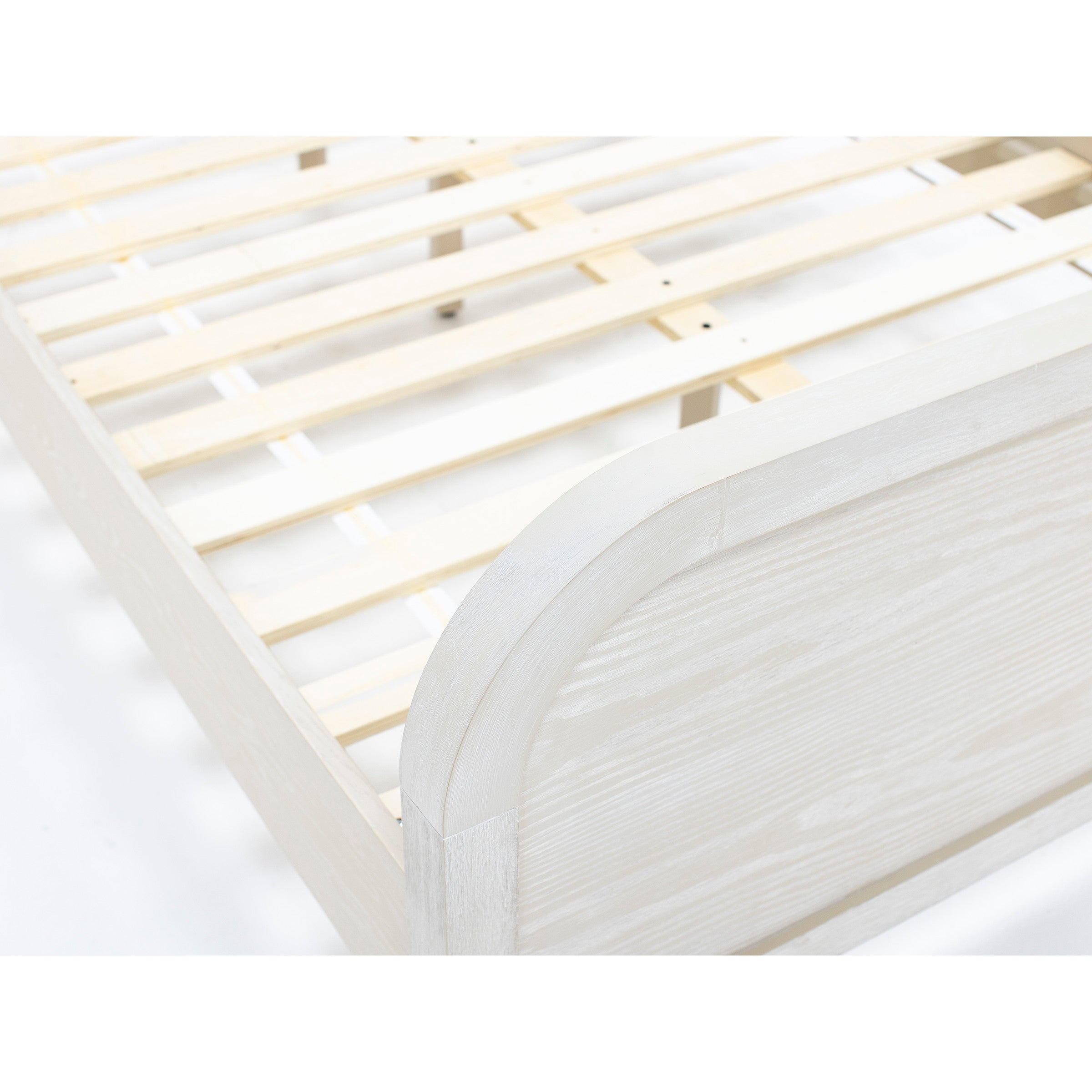 Danna Panel Bed