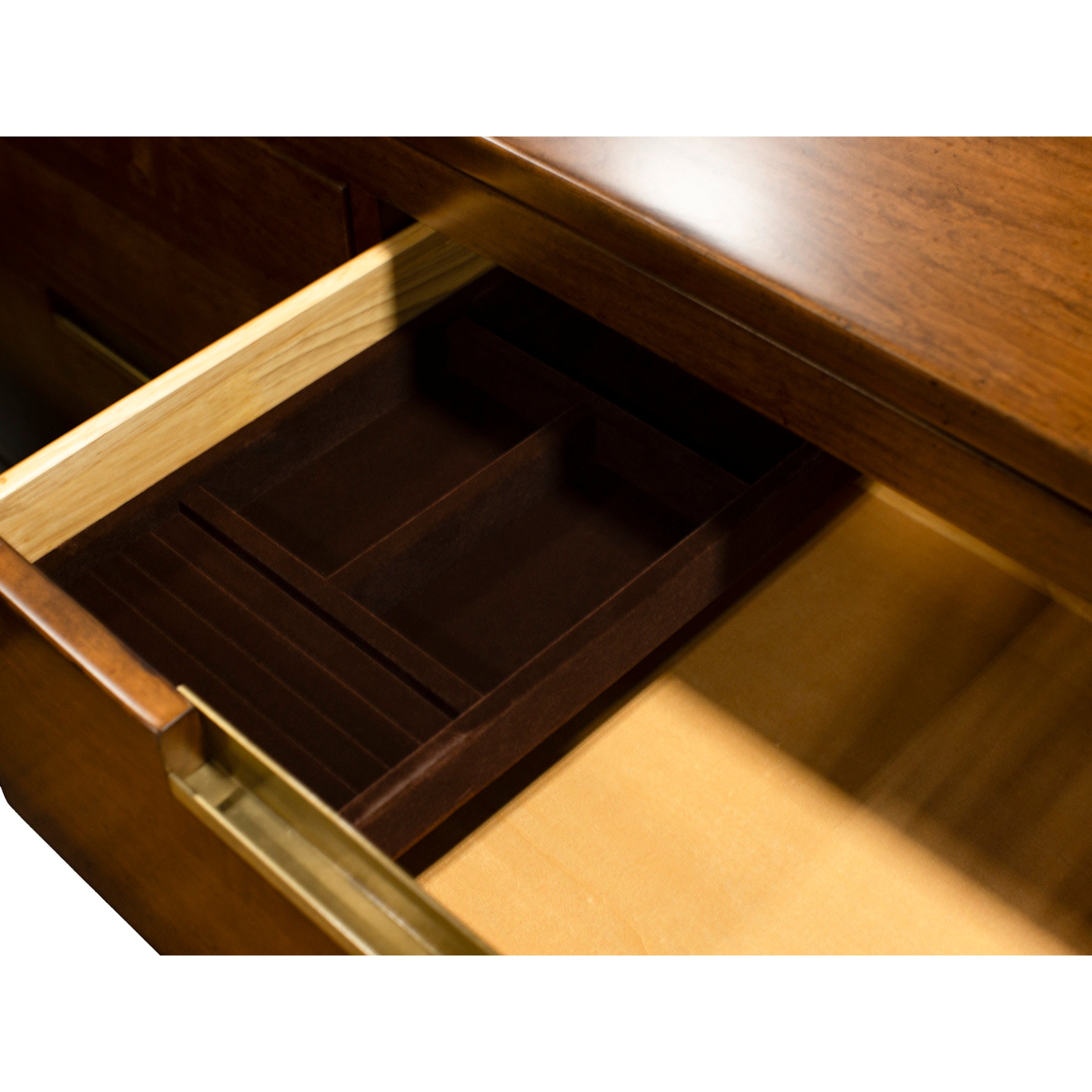 Aspire 8 Drawer Dresser In Aspire Cherry