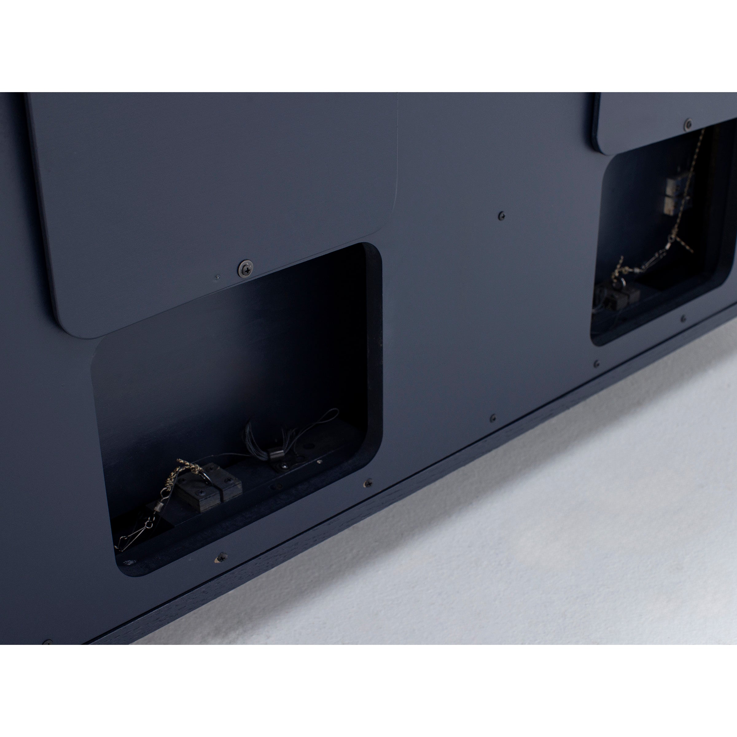 Sapphire Dresser