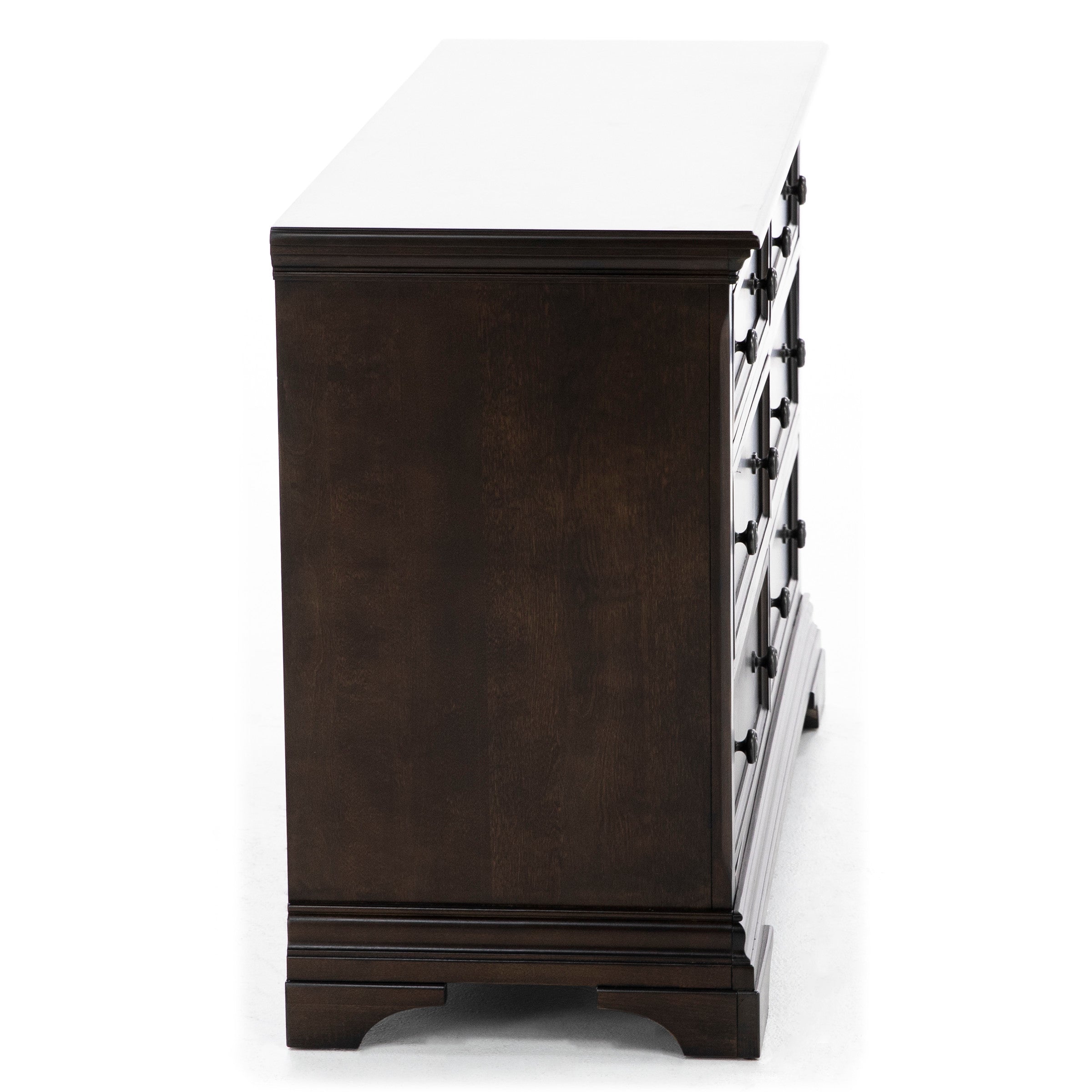 Stella Dresser