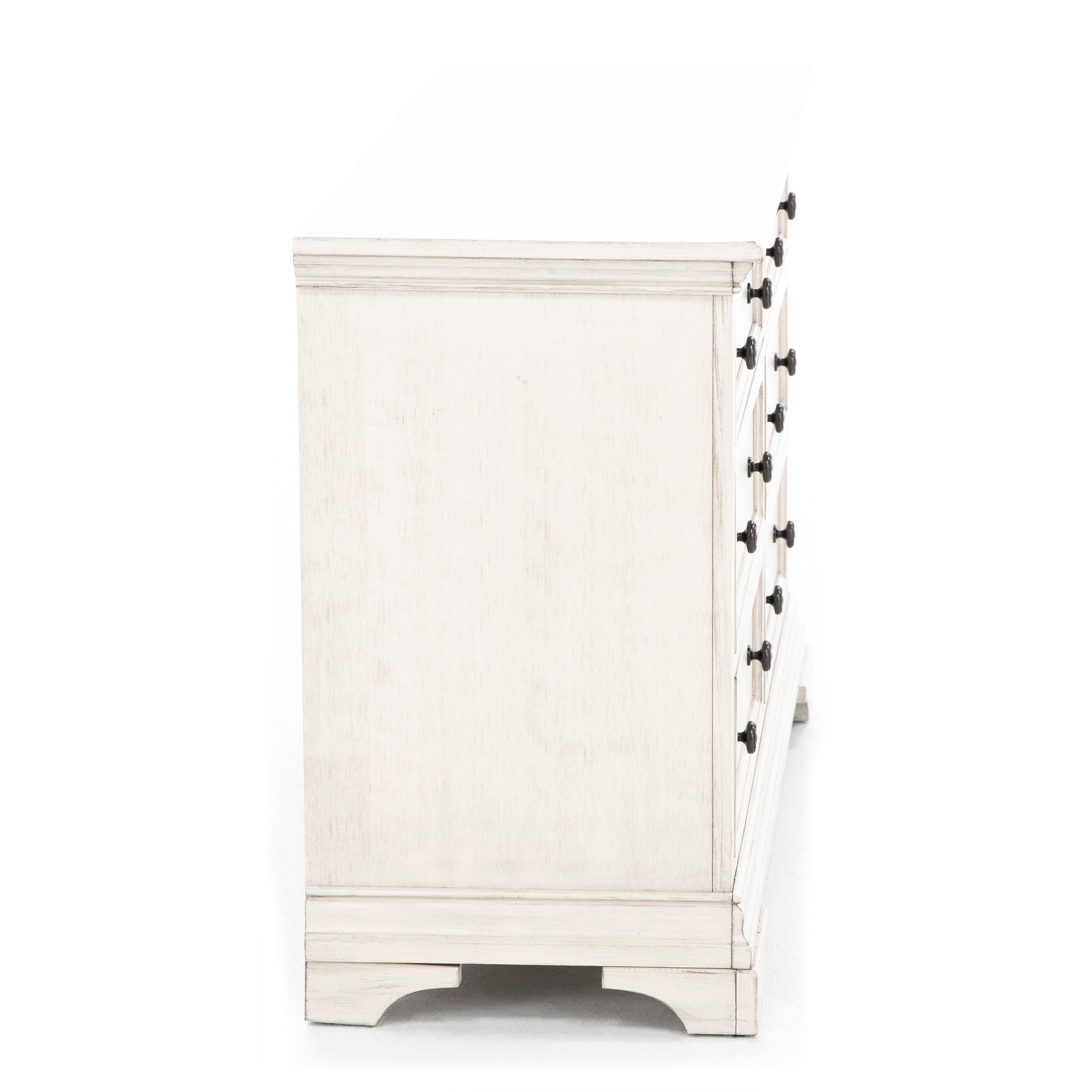 Stella Dresser