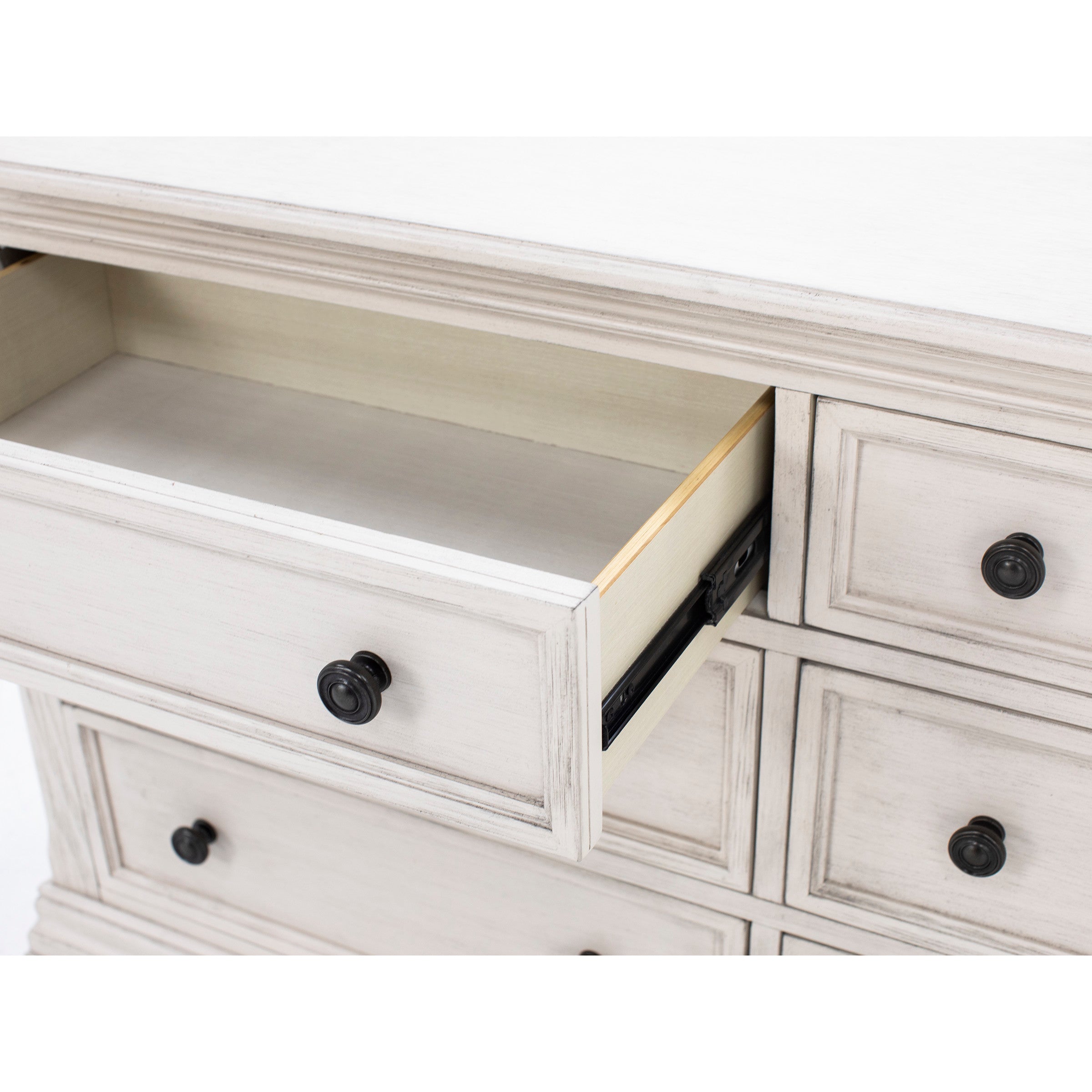Stella Dresser