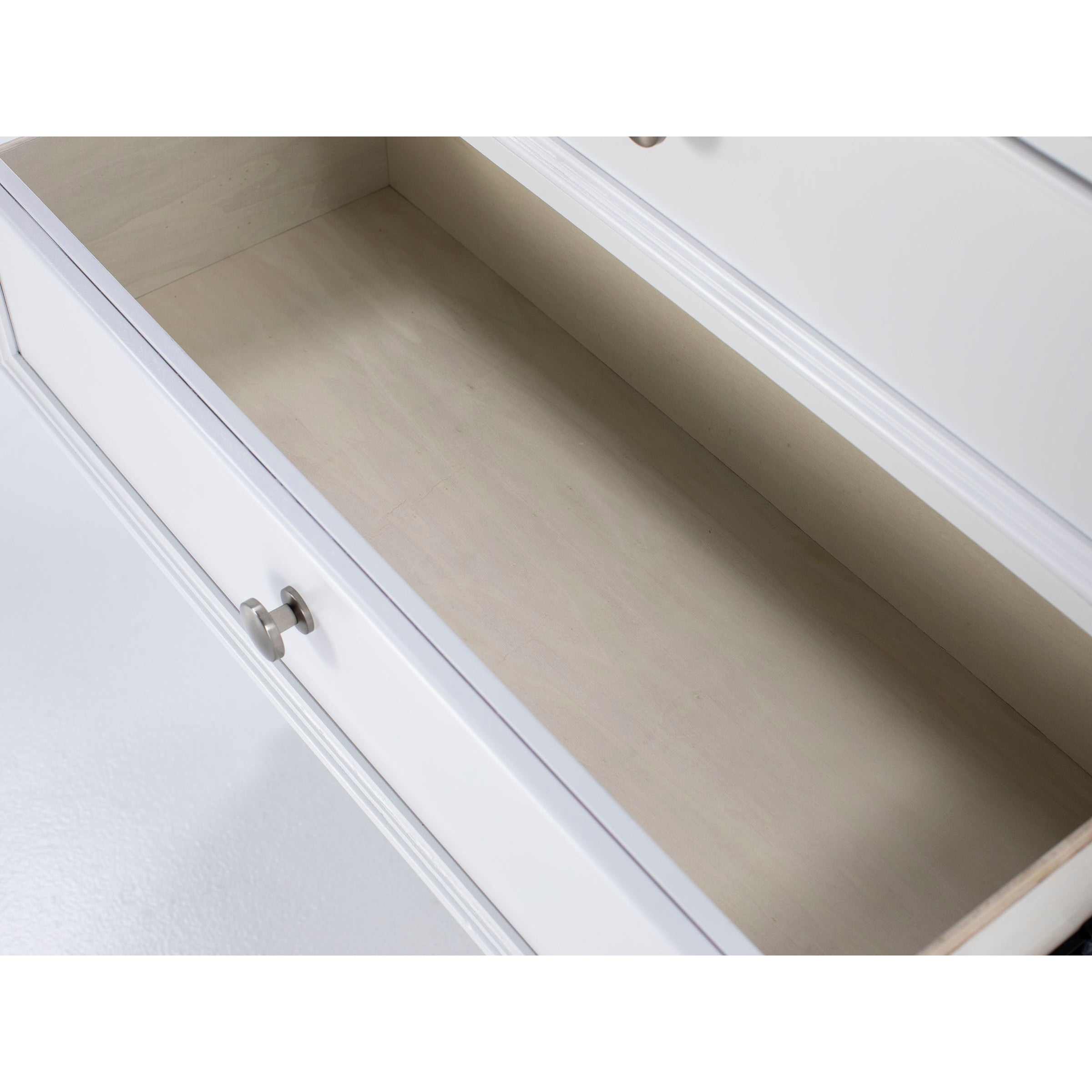 Austin Dresser