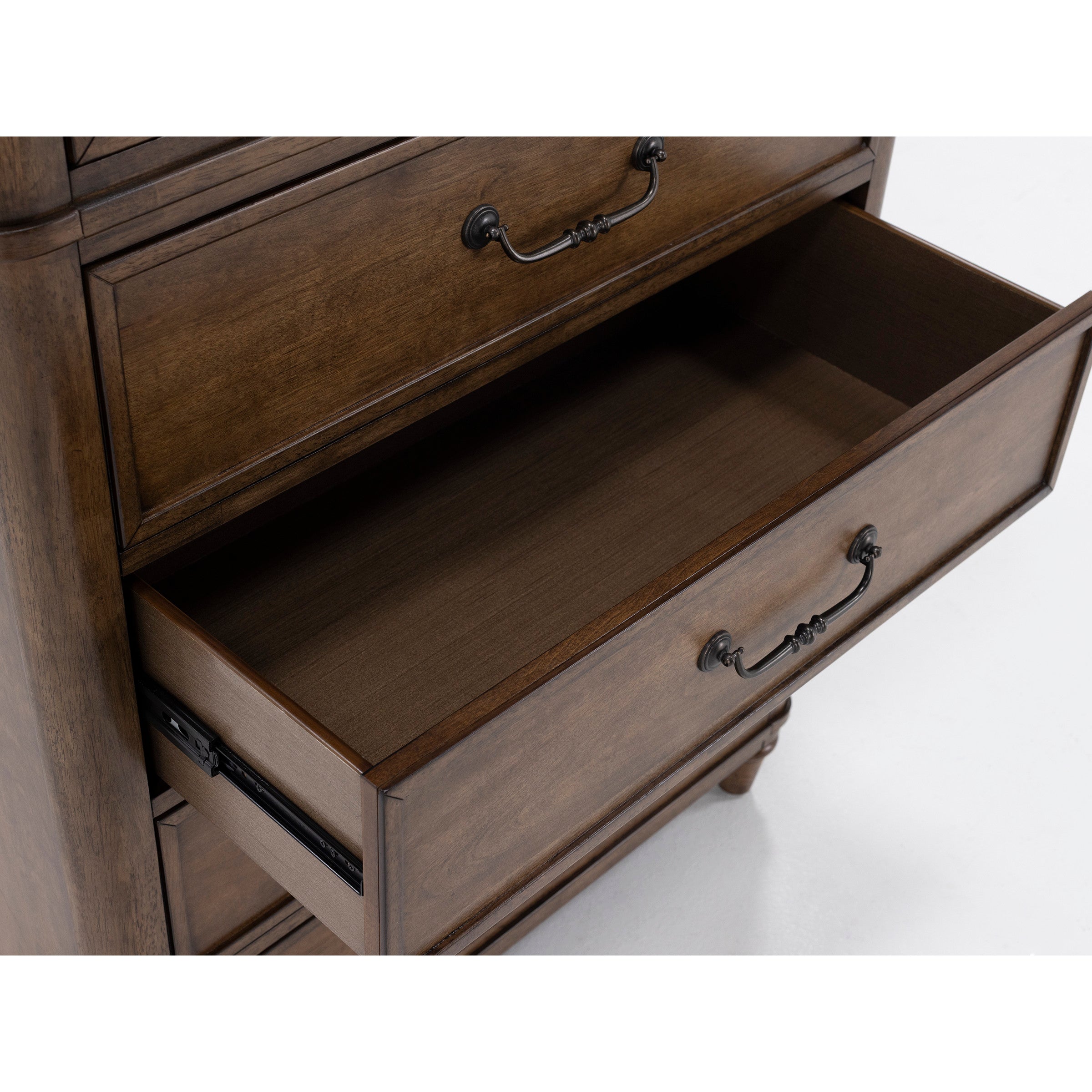 Danbury Chest