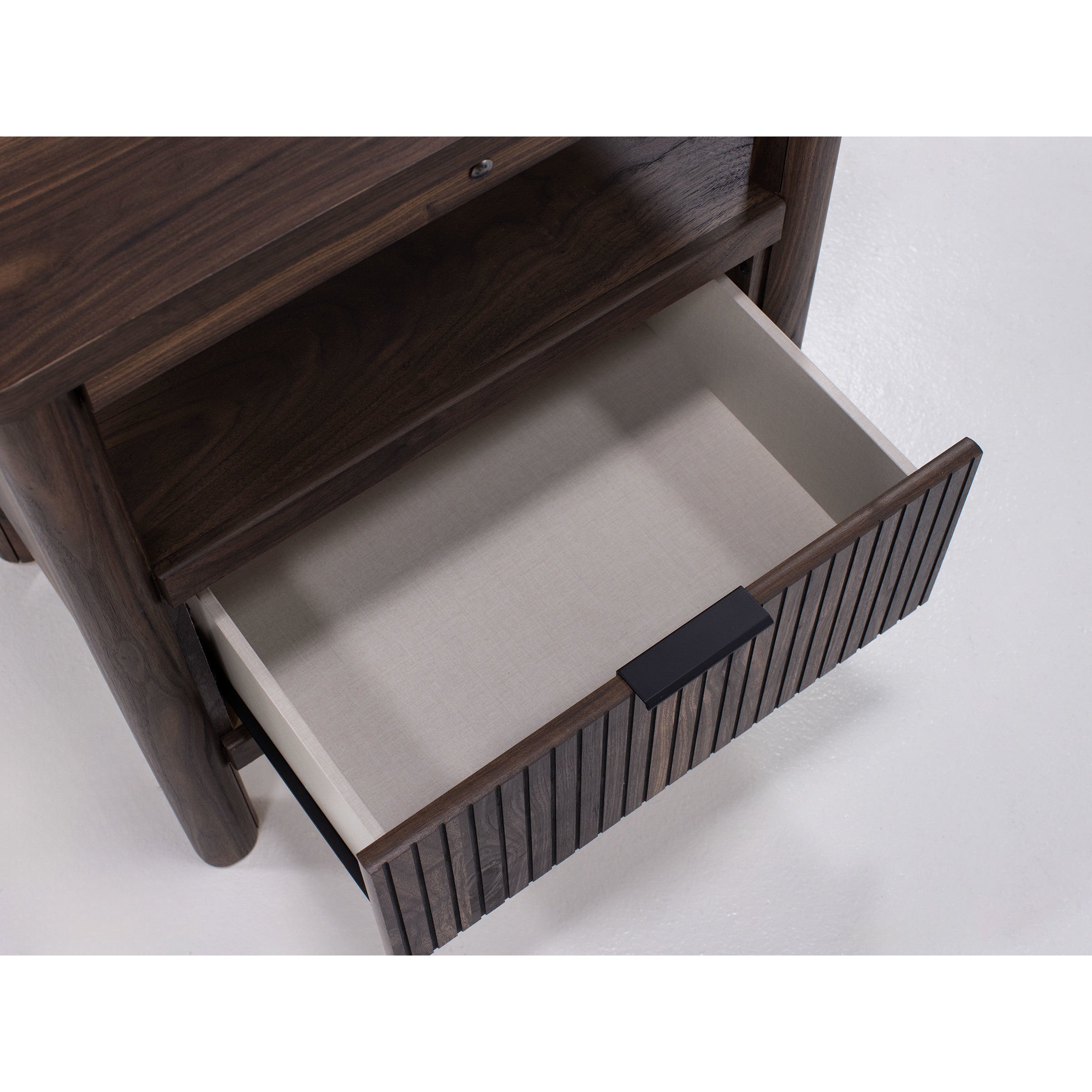 Tessa Nightstand