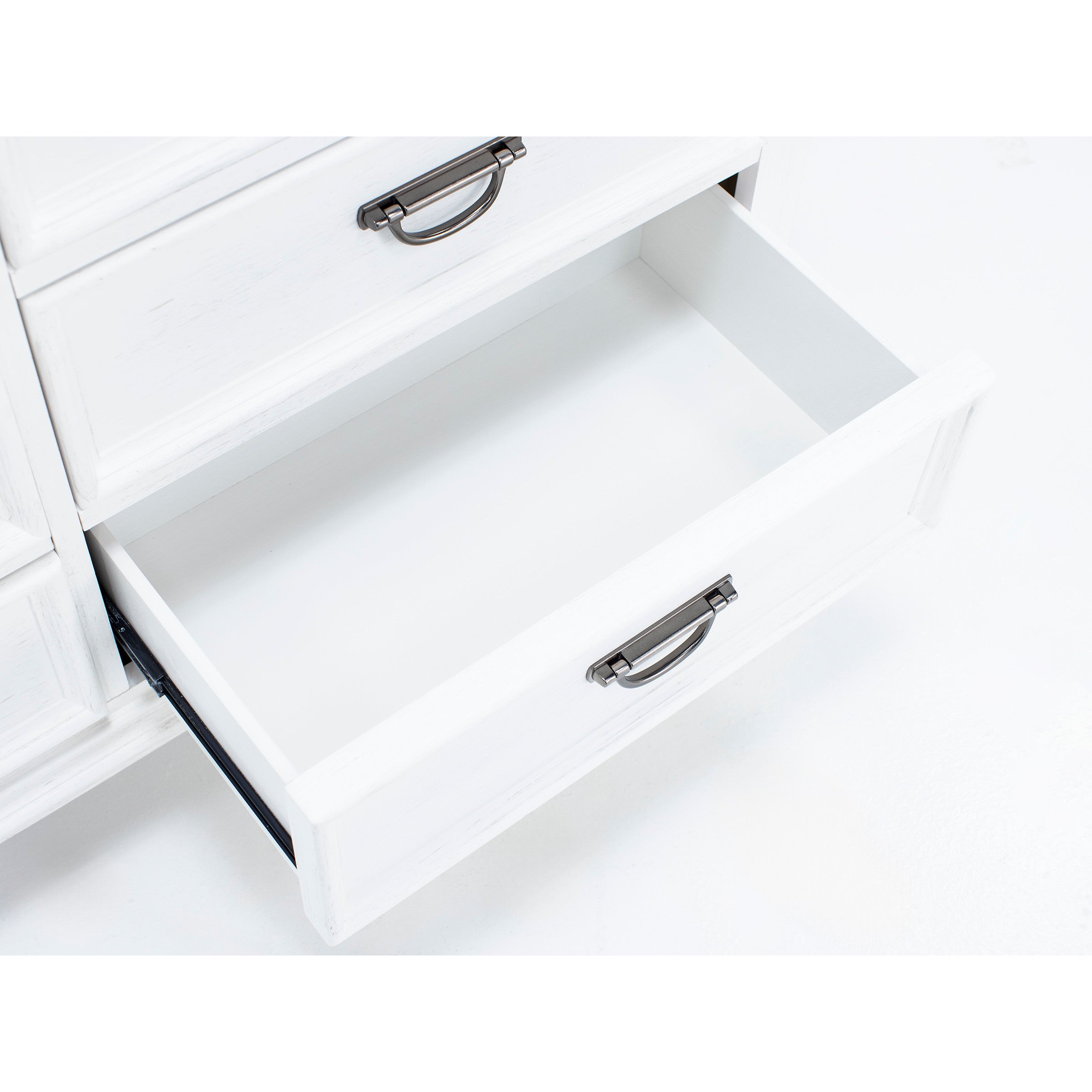 Allyson Park Eleven Drawer Chest