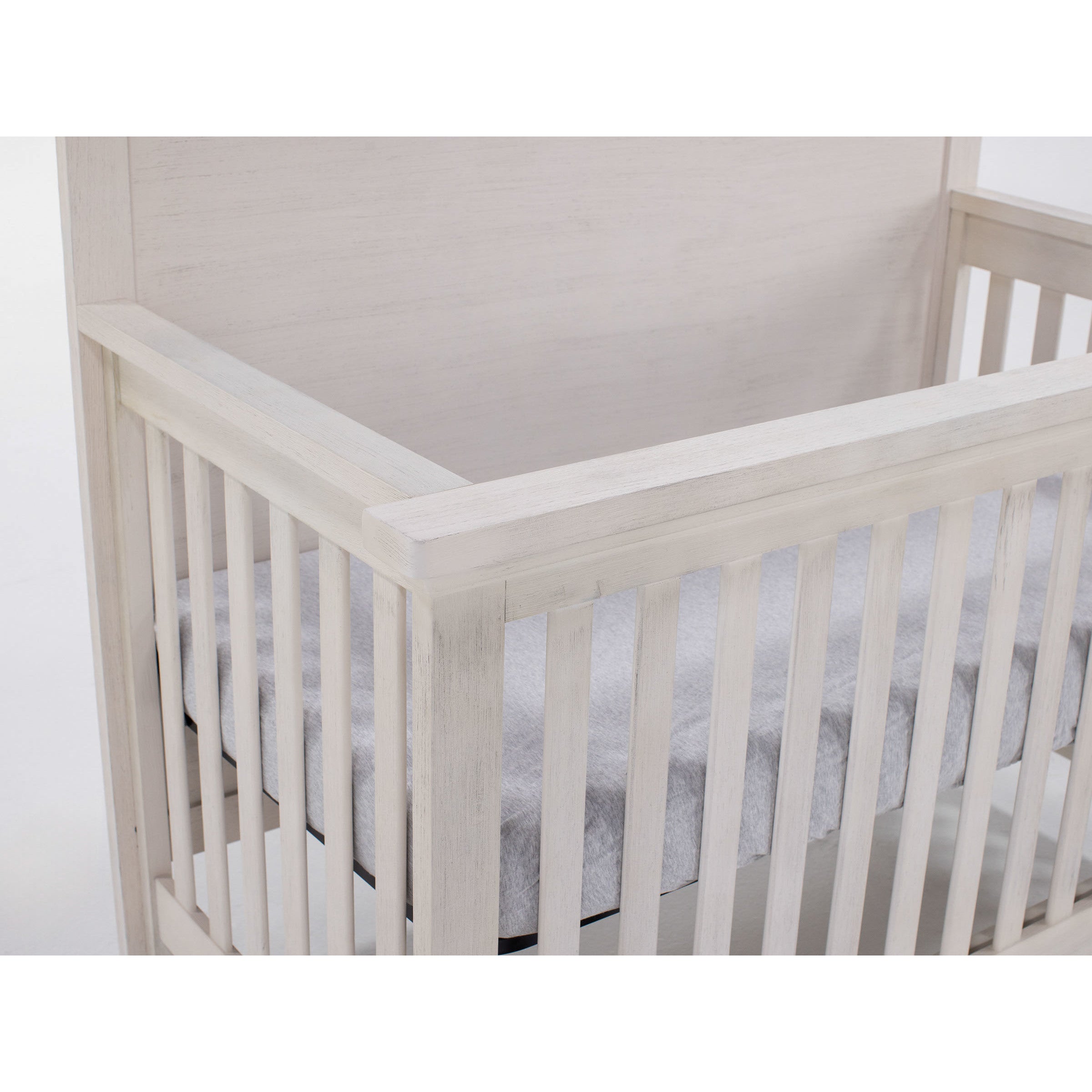 Titan Plain Convertible Crib