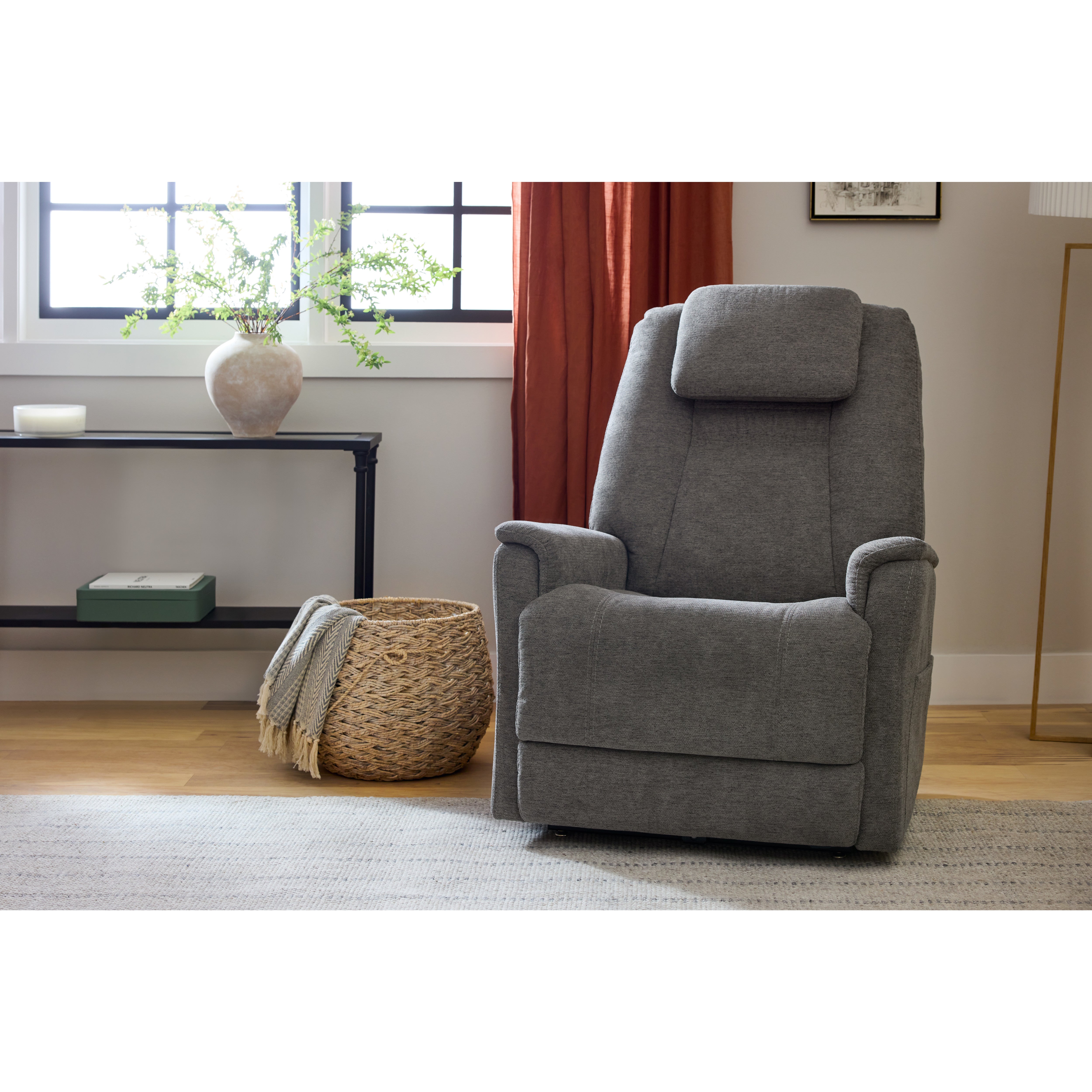 Flexsteel Zecliner Model 3 Fully Loaded Lift Chair With Heat And Massage