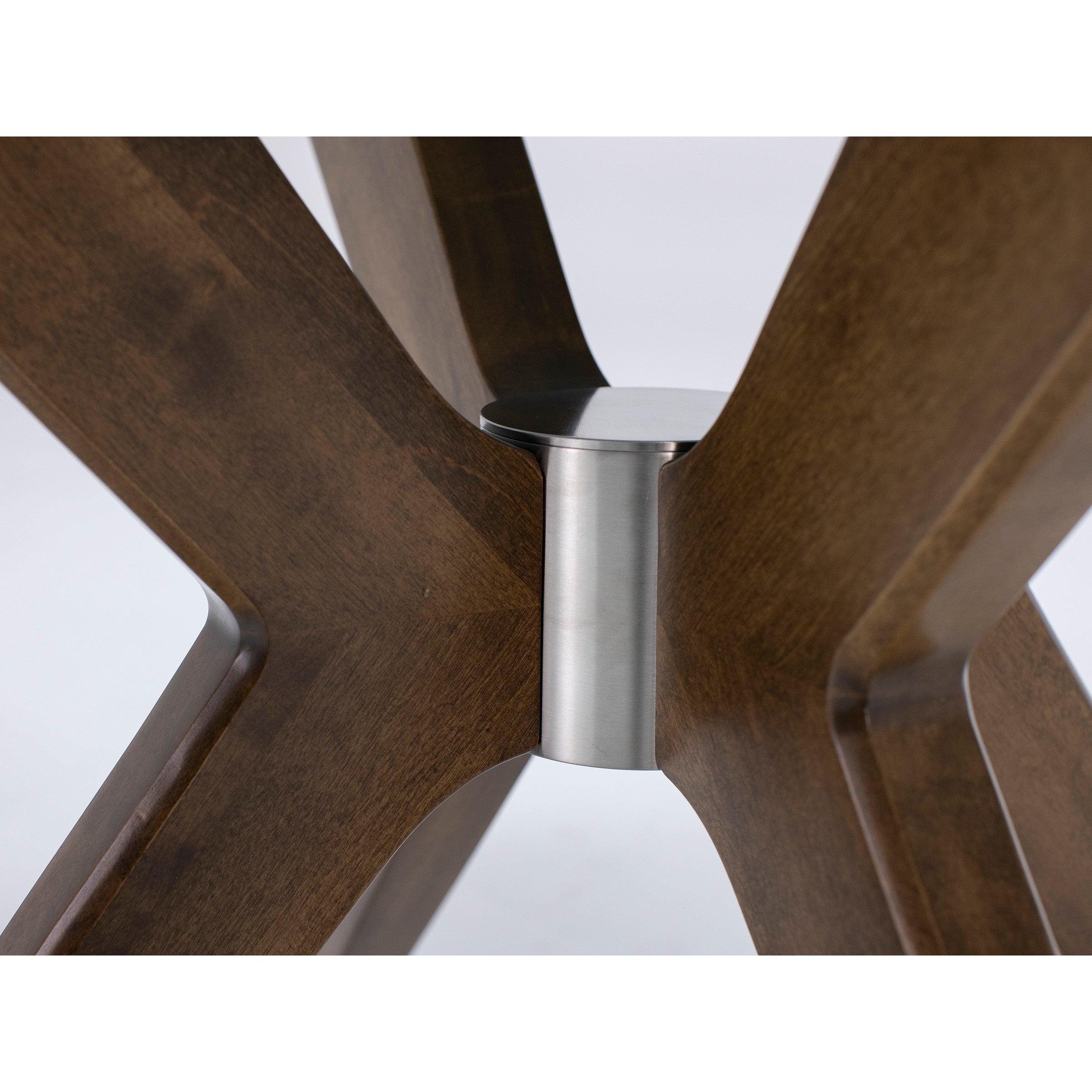 Canadel Downtown 47.25" Round Dining Table