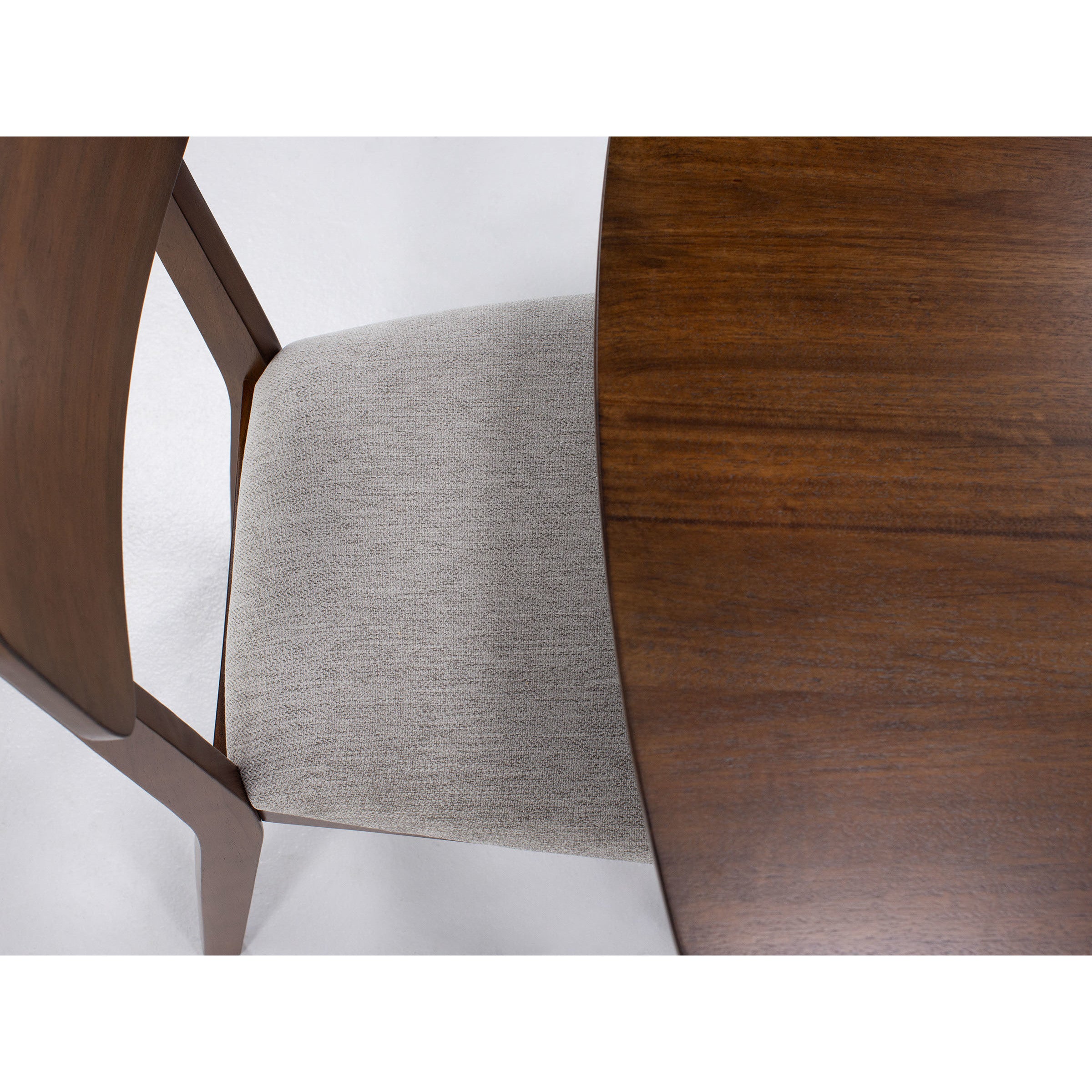 Ivy Triangle Table