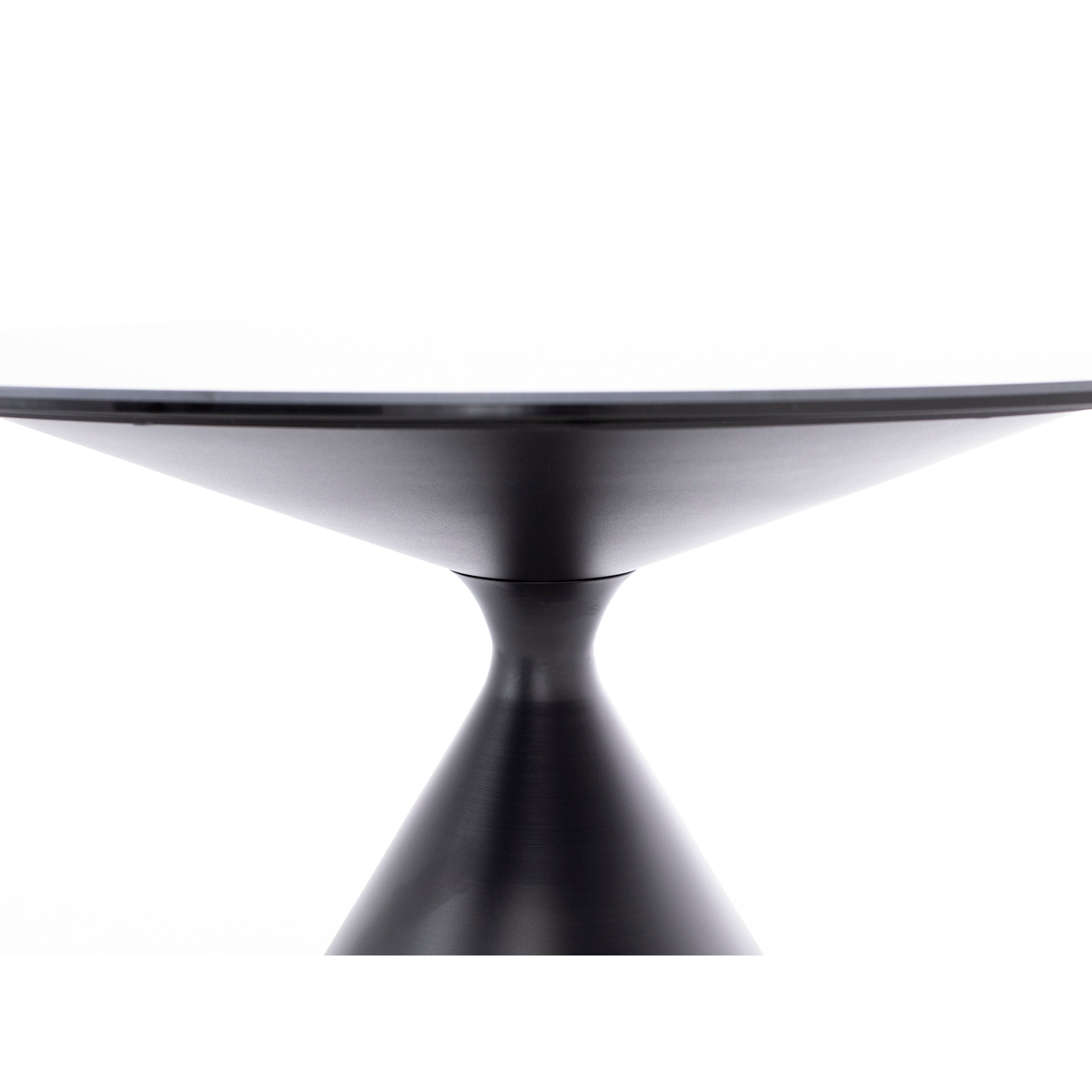 Nile 47" Round Sintered Stone Dining Table
