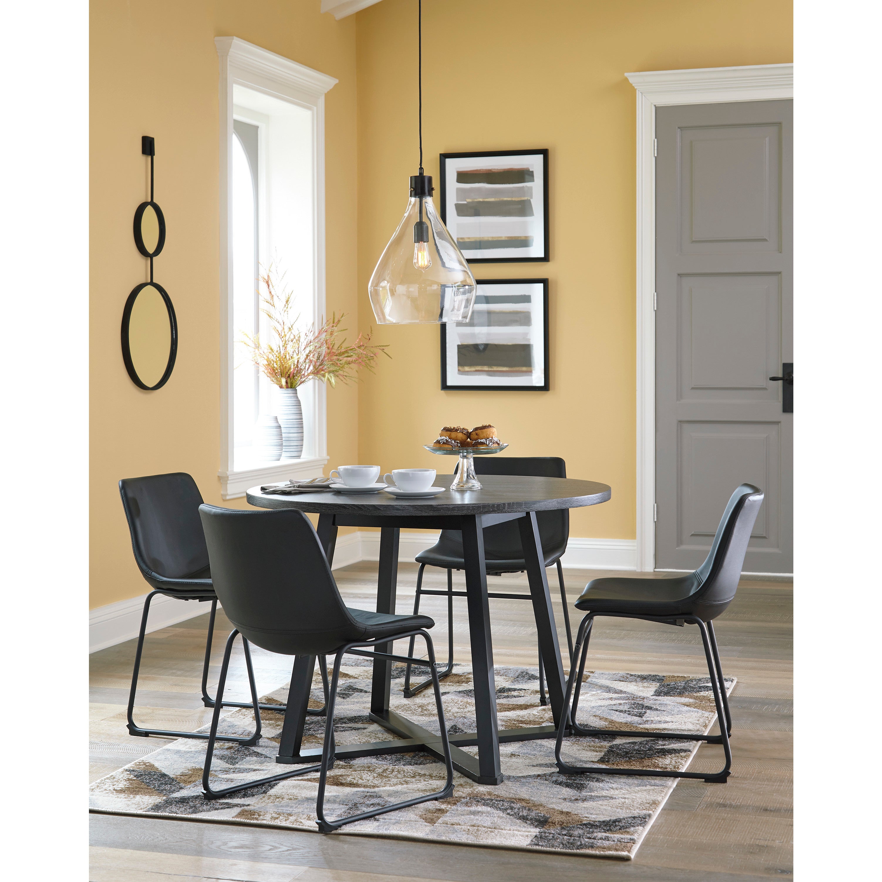 Leigh Side Chair