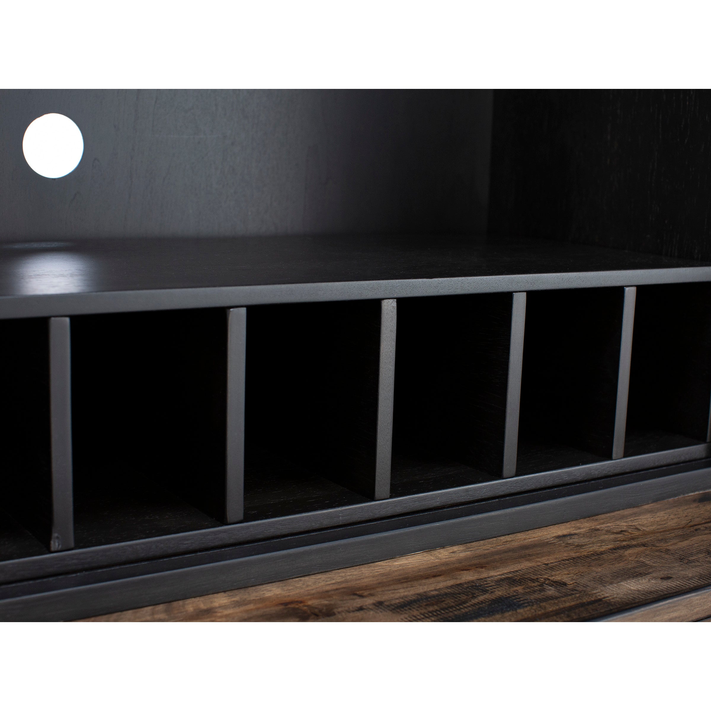 Ashford Back Bar and Hutch