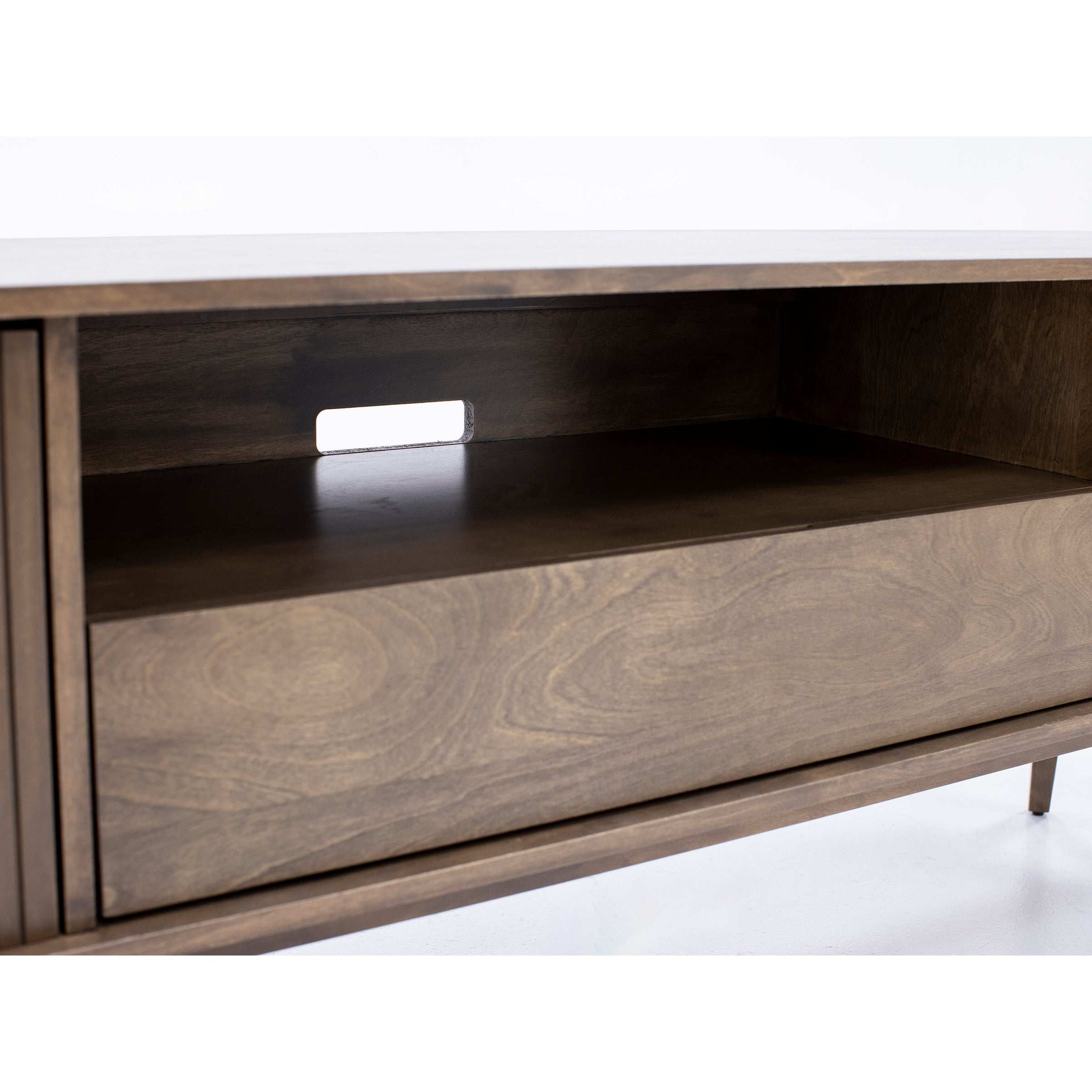 Vogue 69" Media Unit