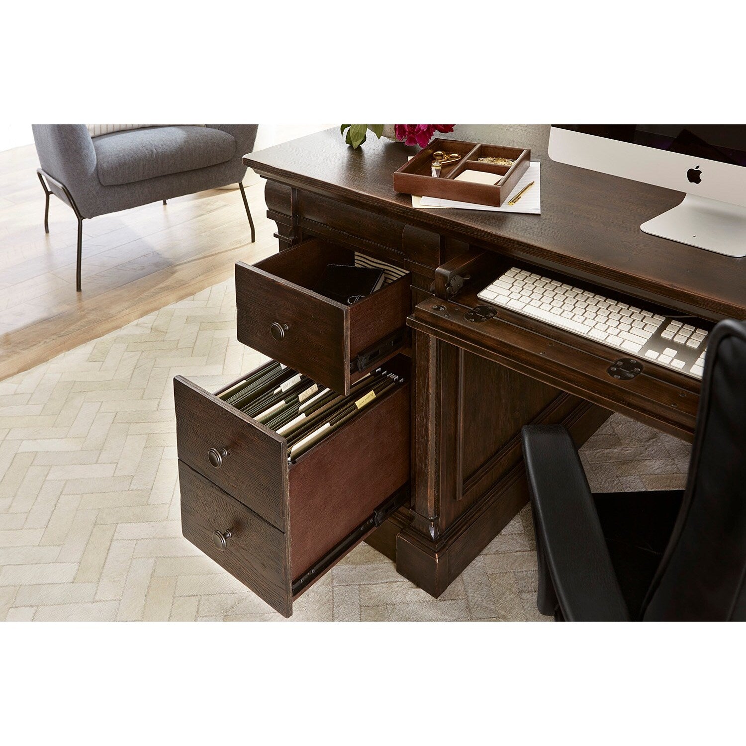 Madison L-Desk
