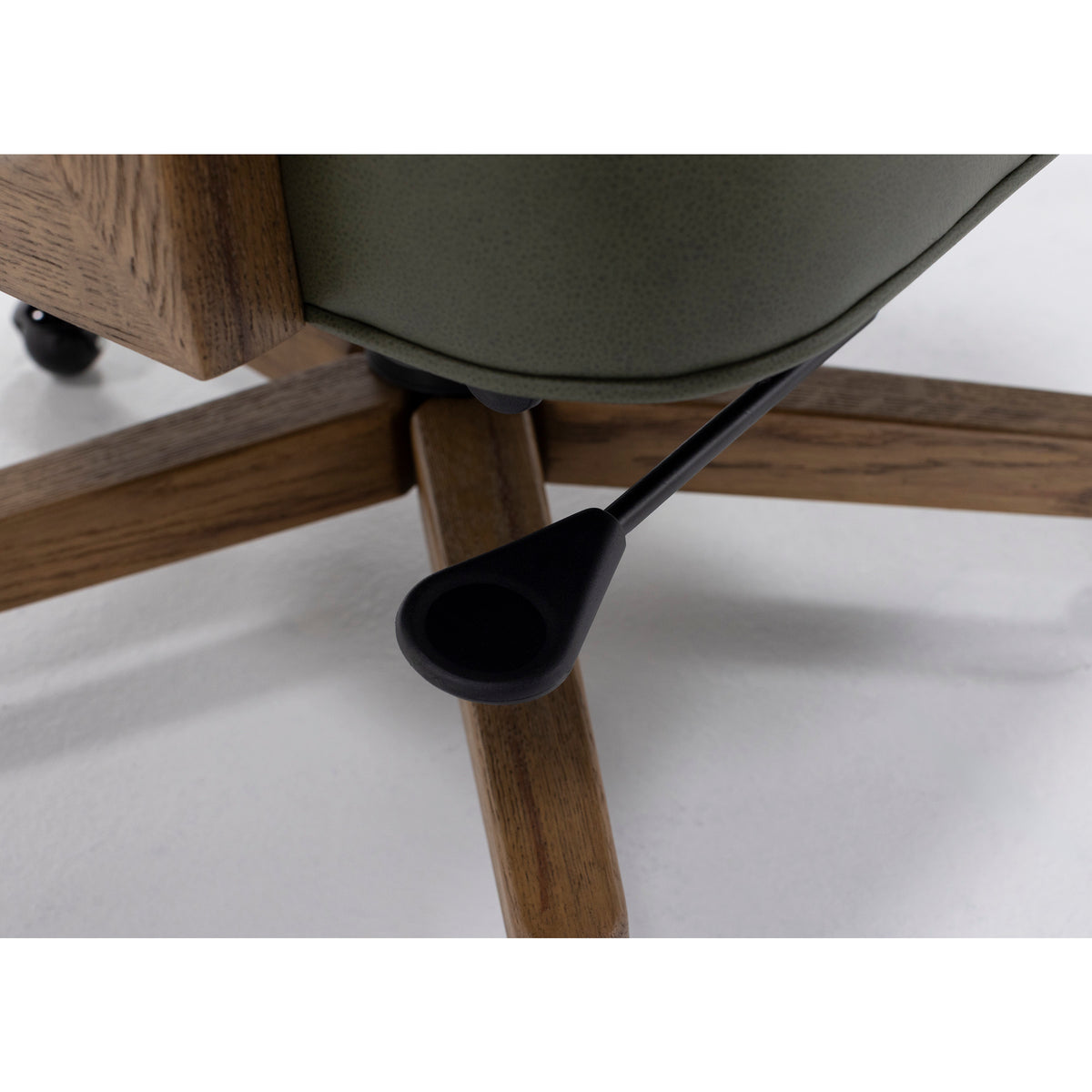 Briar Desk Chair