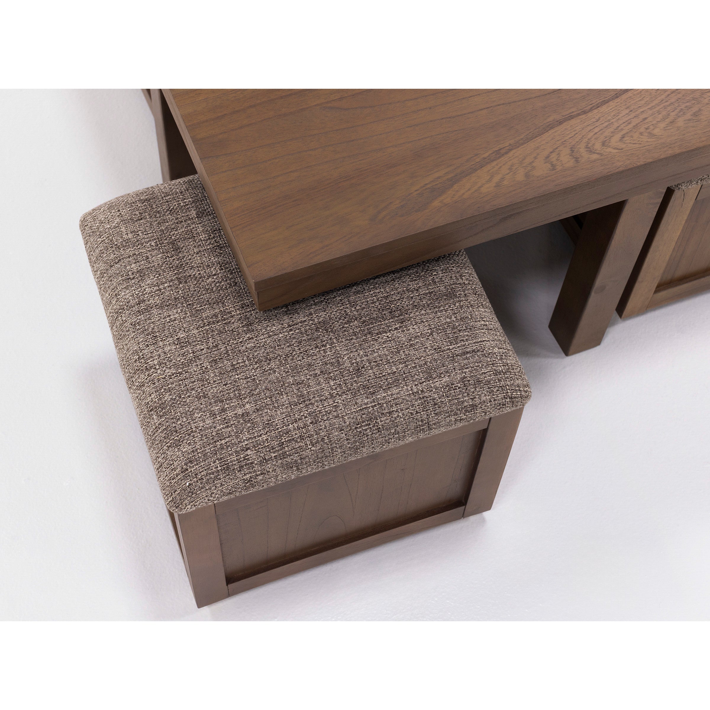 Quad Cocktail Table w/4 Stools