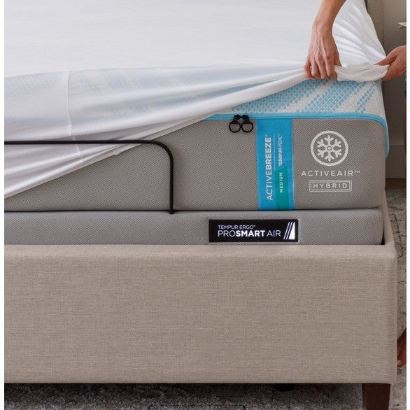 TEMPUR-Breeze™ Mattress Protector