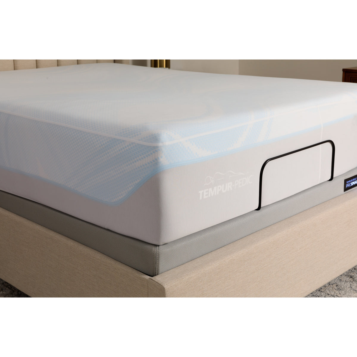 TEMPUR-Breeze™ Mattress Protector