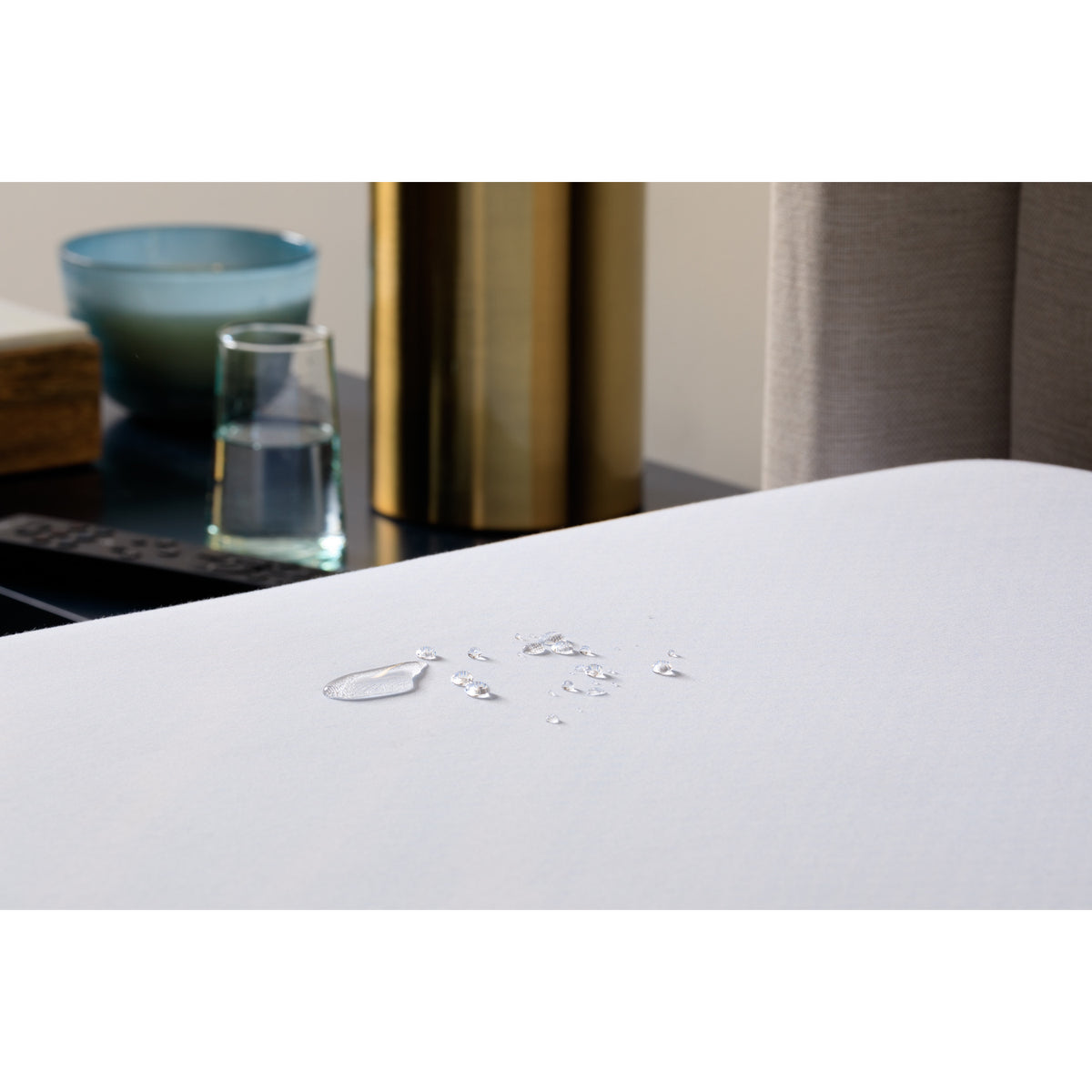 TEMPUR-Breeze™ Mattress Protector