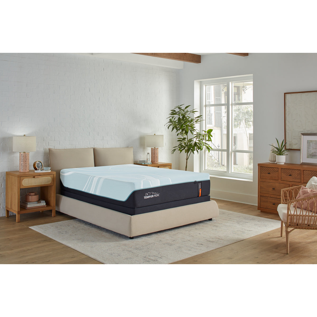 TEMPUR-LuxeAdapt® 2.0 Firm