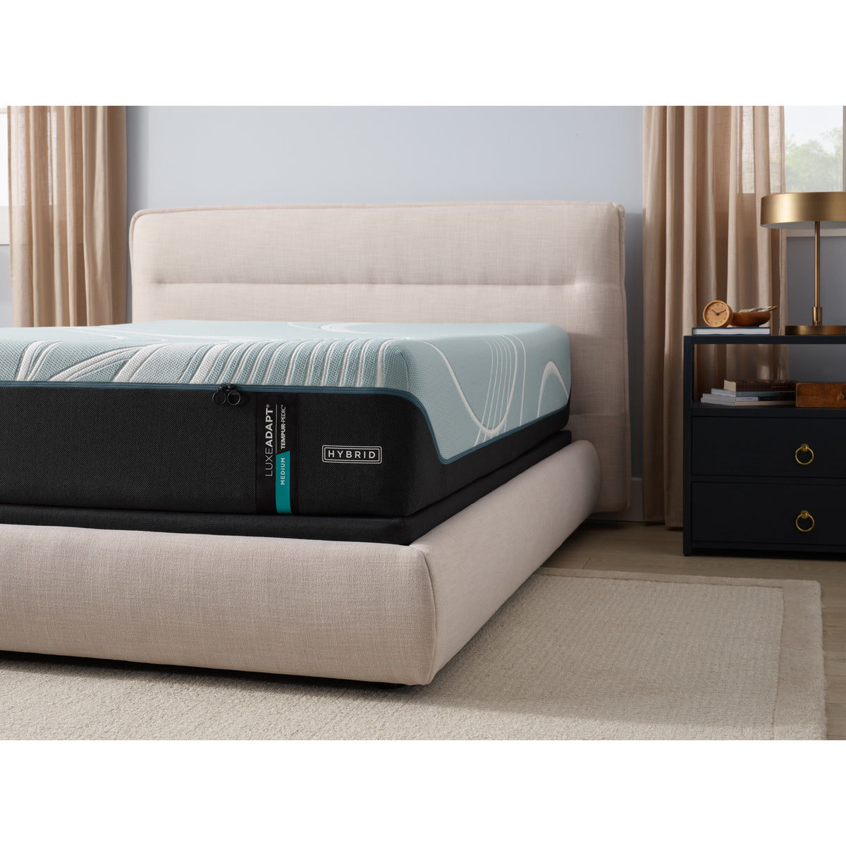 TEMPUR-LuxeAdapt® 2.0 Medium Hybrid