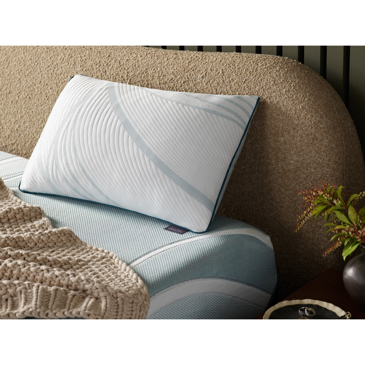 TEMPUR-Adapt® ProAdjust Pillow