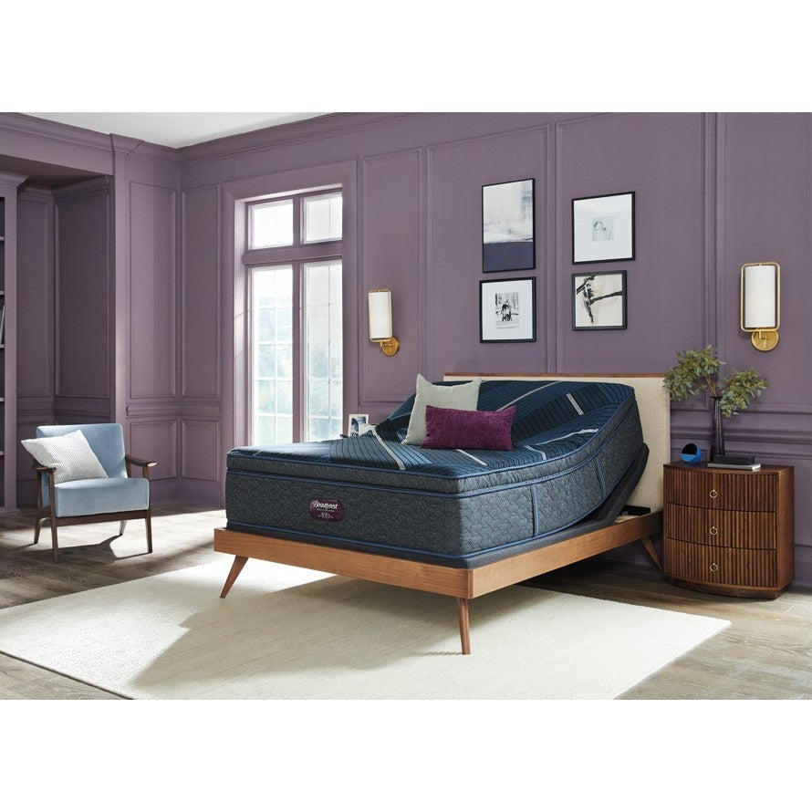 Beautyrest World Class Level 4 Apex Top Hybrid Medium