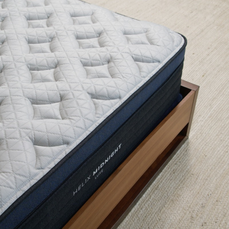 Helix Midnight Luxe Medium With GlacioTex Cover